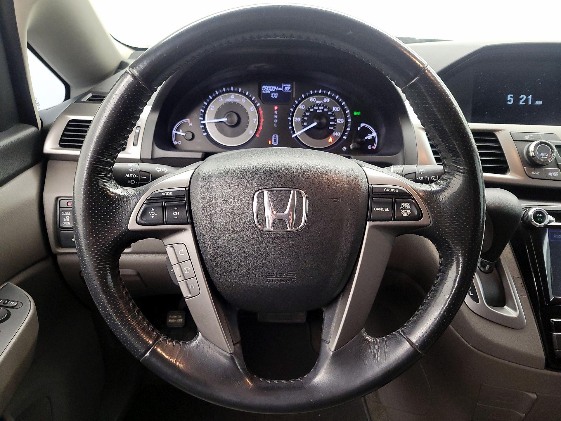 Thumbnail: 2016 Honda Odyssey - 10