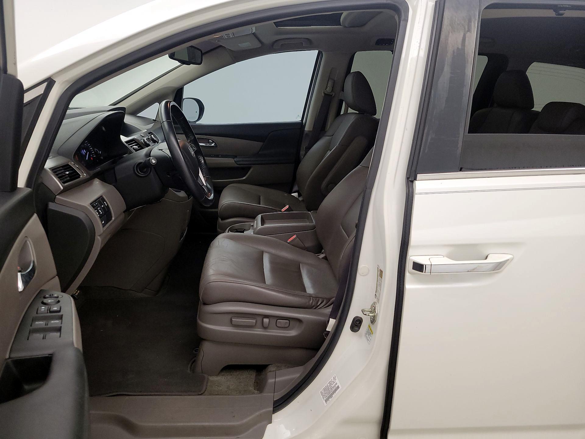 Thumbnail: 2016 Honda Odyssey - 11