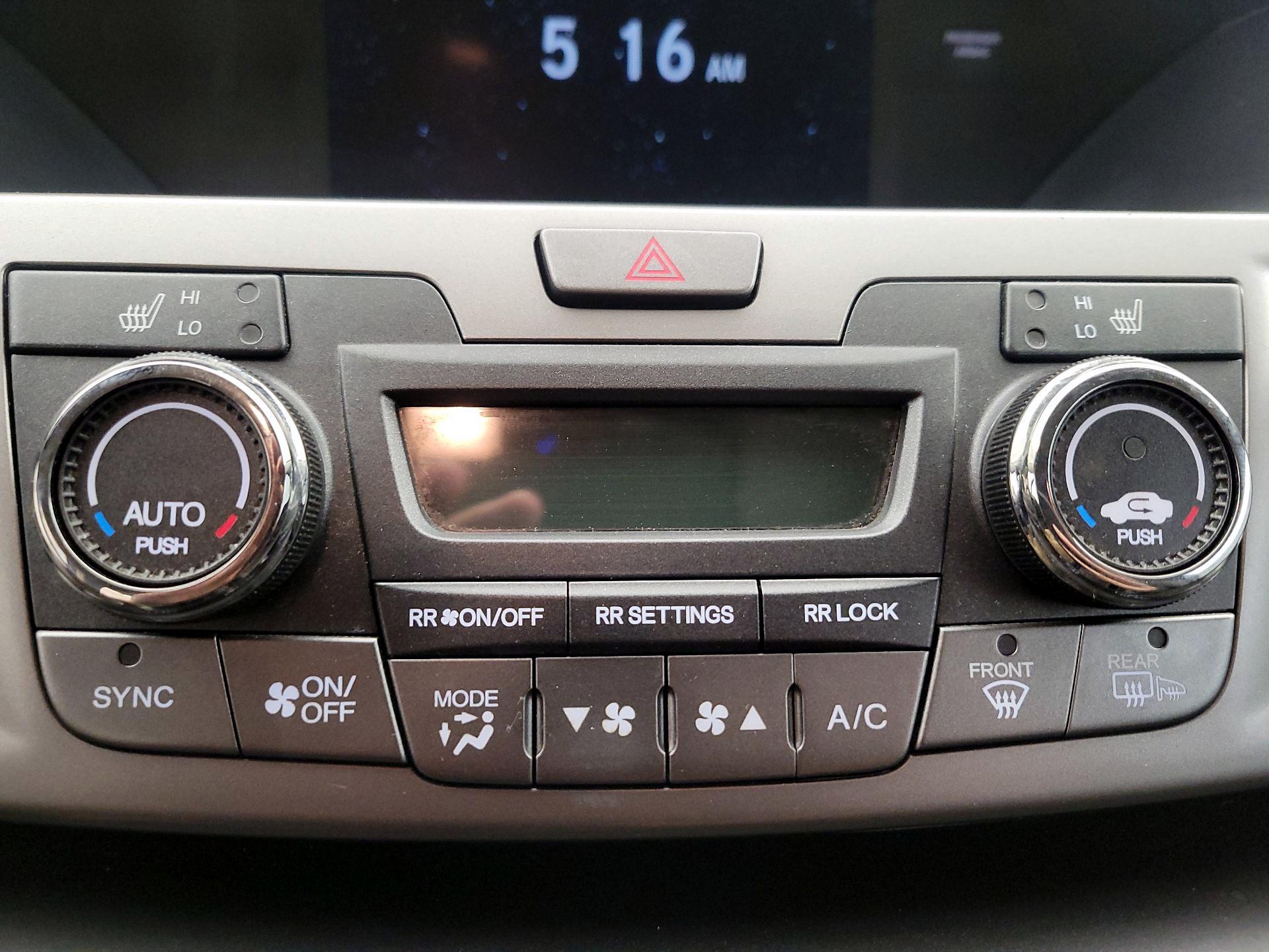 Thumbnail: 2016 Honda Odyssey - 16