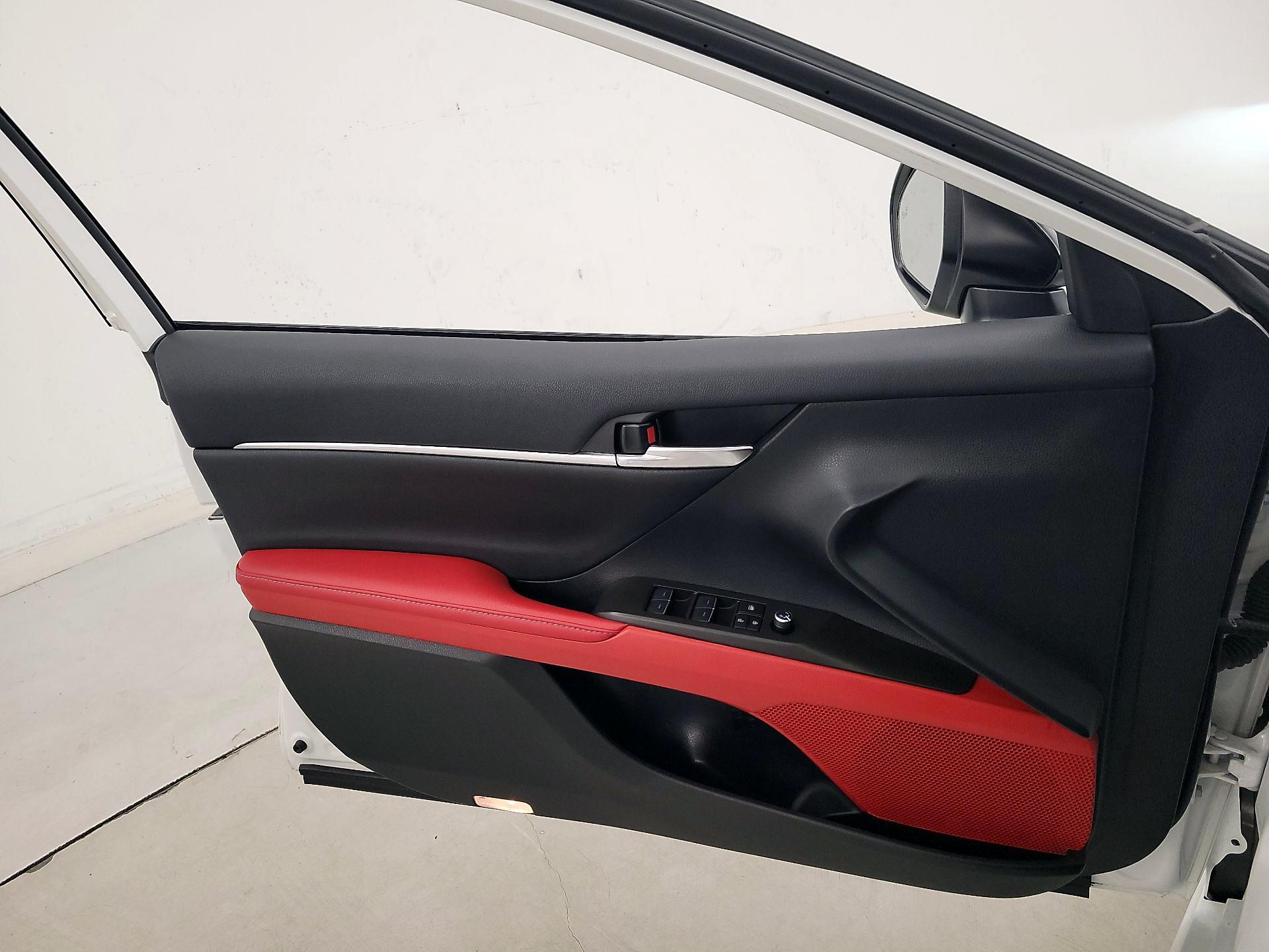 Thumbnail: 2023 Toyota Camry - 12