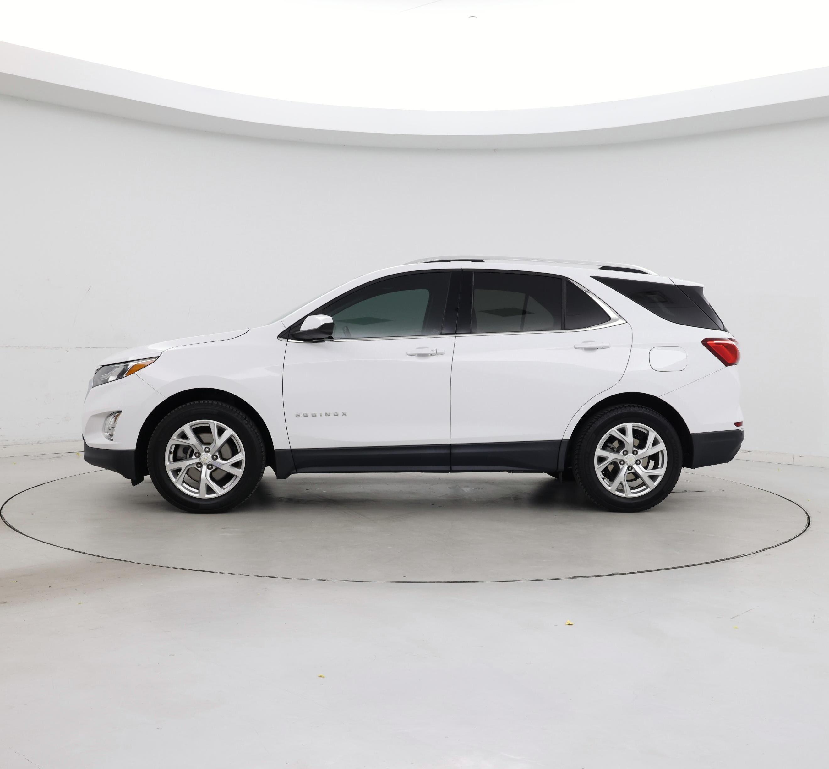 Thumbnail: 2020 Chevrolet Equinox - 3