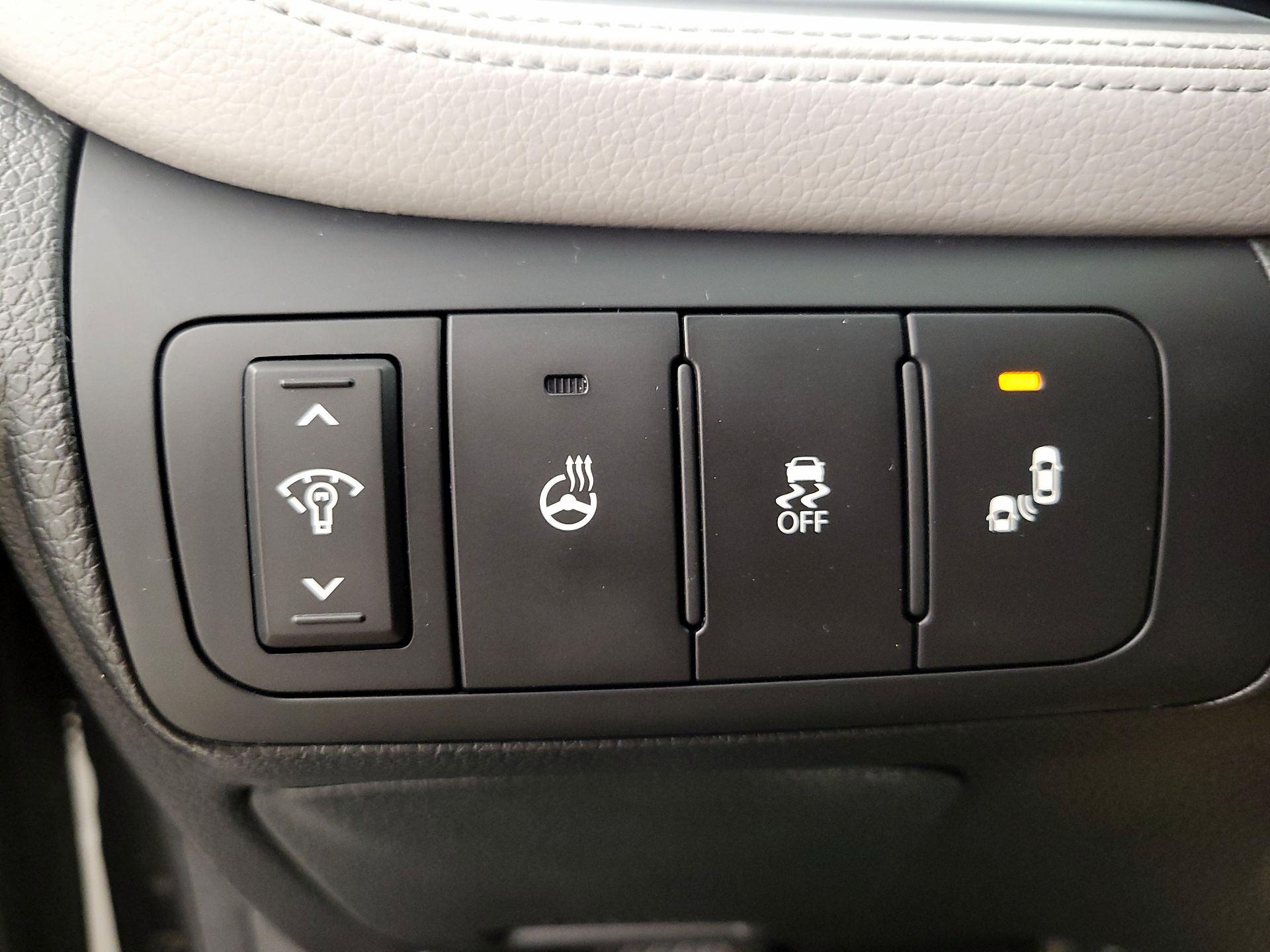 Thumbnail: 2015 Kia Optima - 13