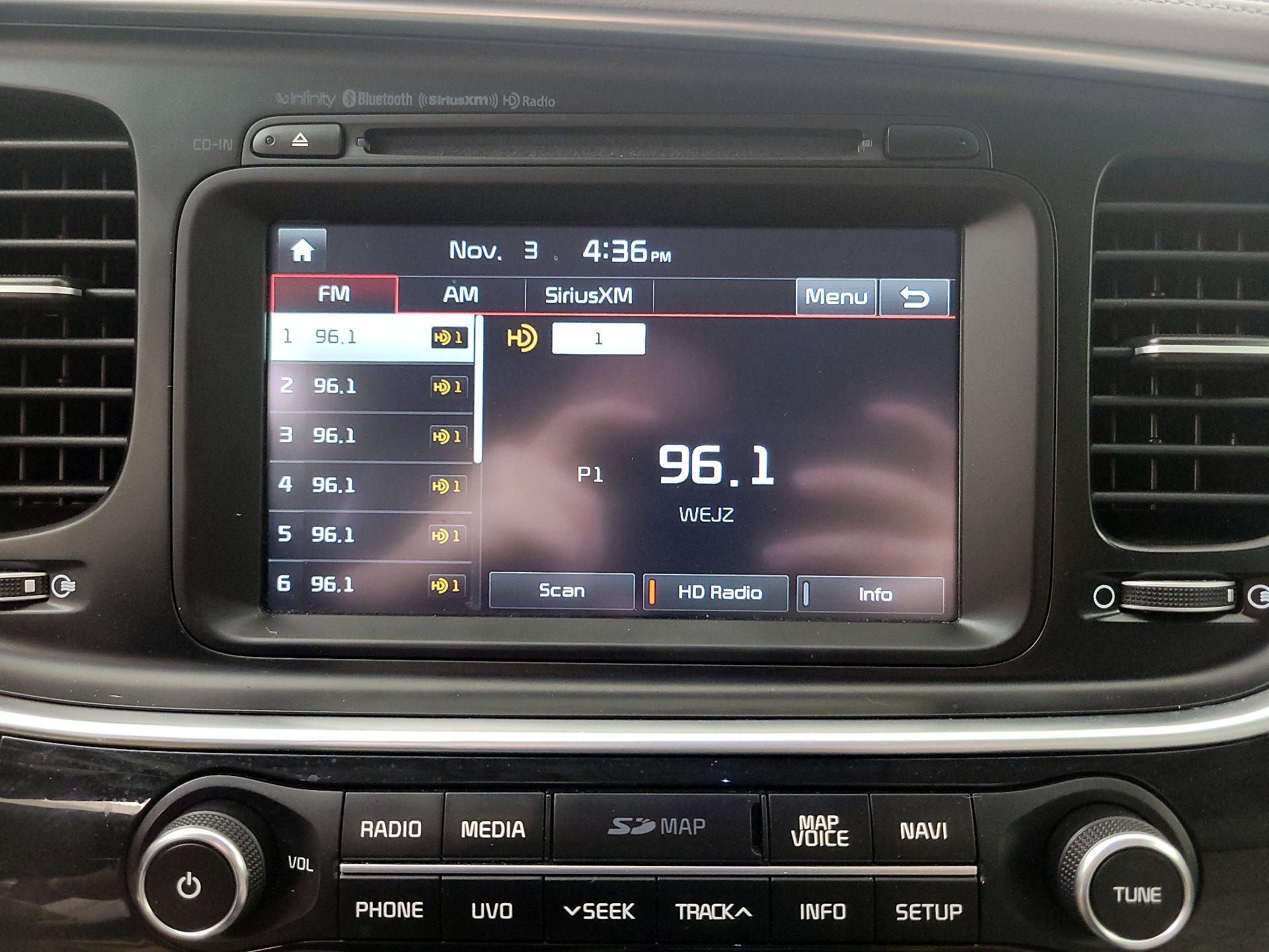 Thumbnail: 2015 Kia Optima - 16