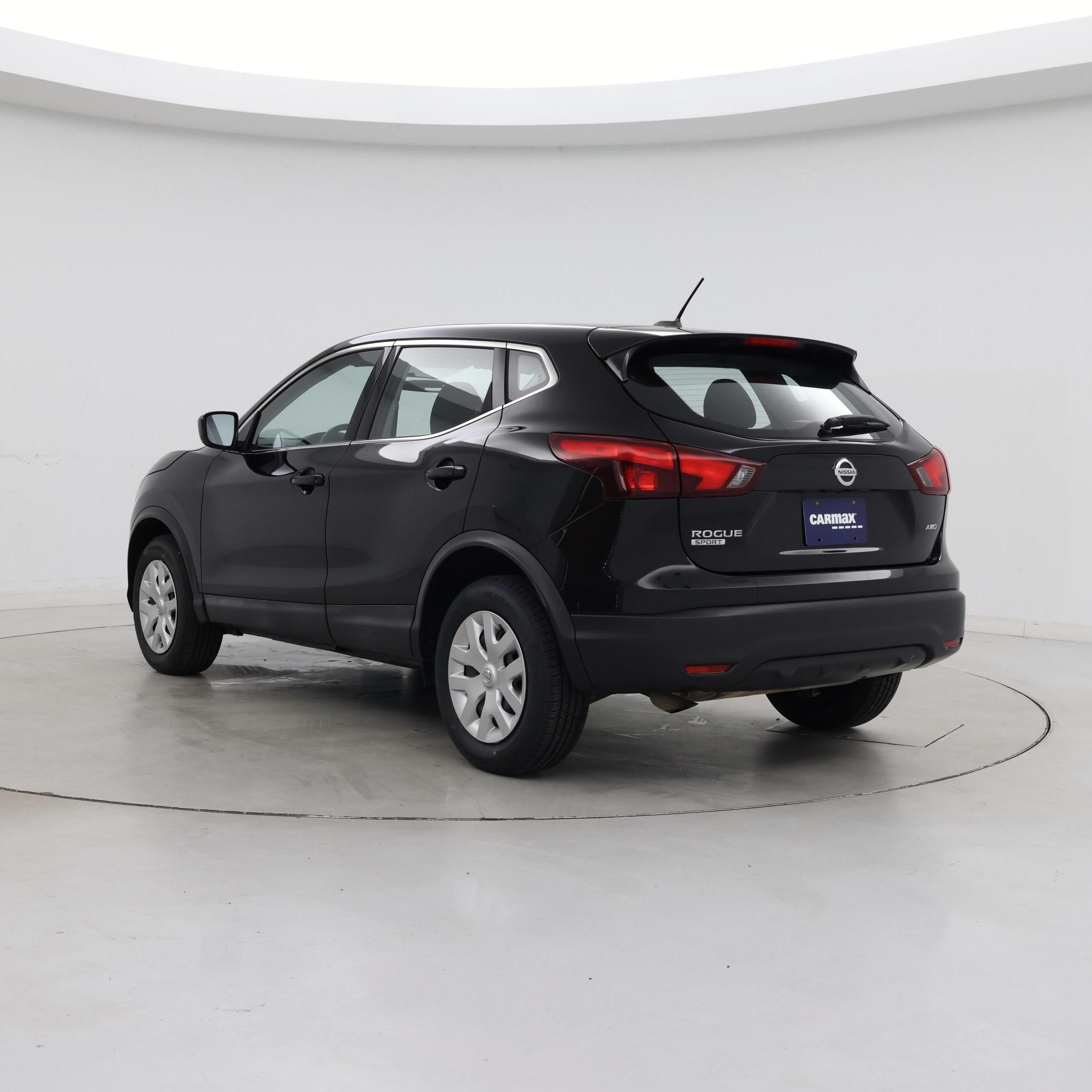 Thumbnail: 2018 Nissan Rogue Sport - 2