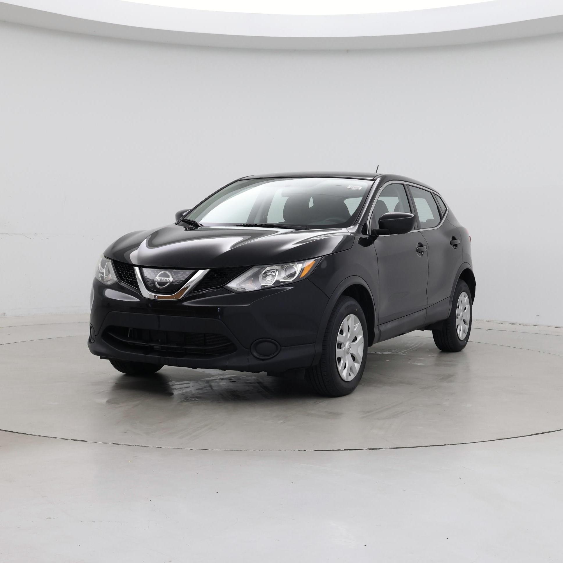 Thumbnail: 2018 Nissan Rogue Sport - 4