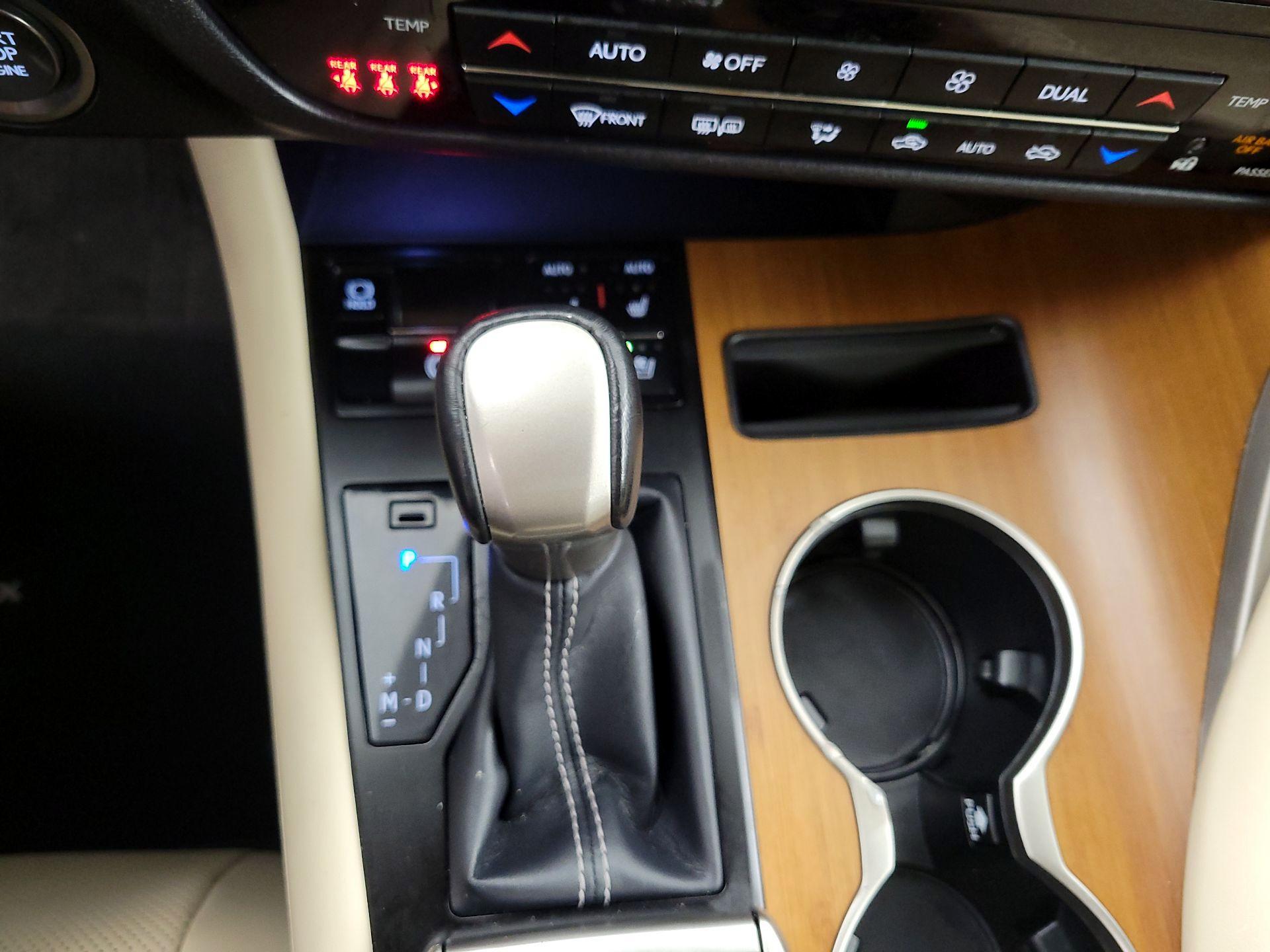 Thumbnail: 2022 Lexus RX - 18