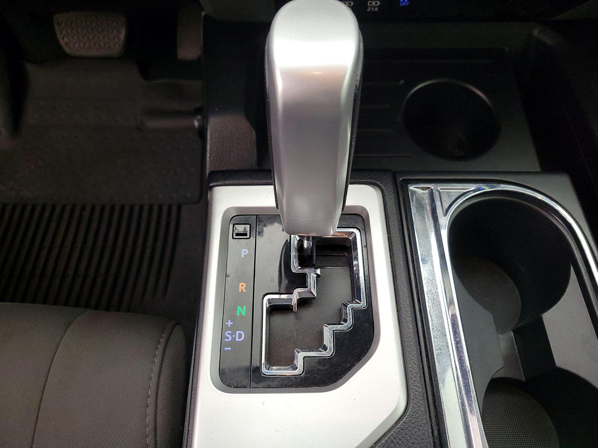 Thumbnail: 2021 Toyota Tundra - 17