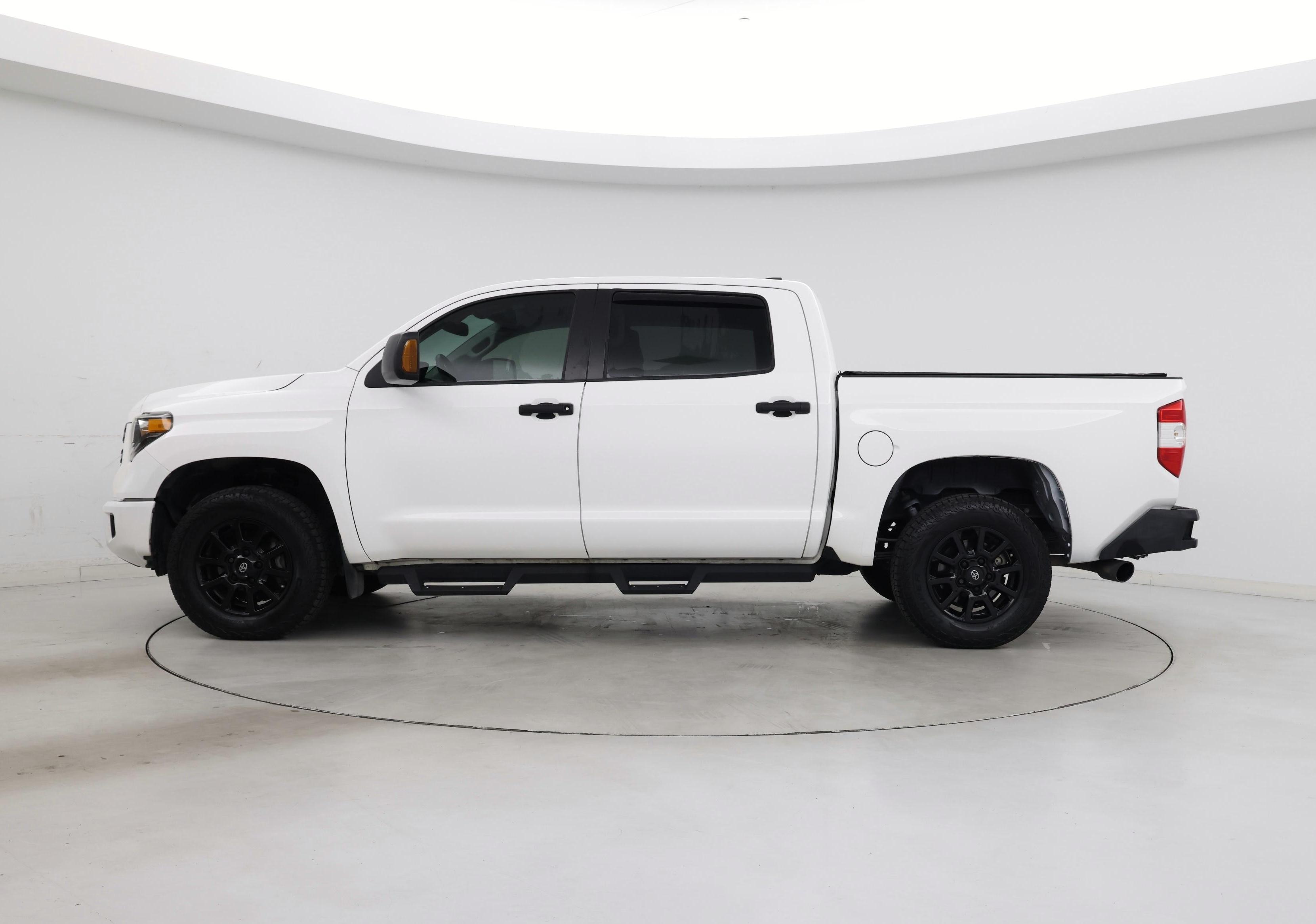 Thumbnail: 2021 Toyota Tundra - 3