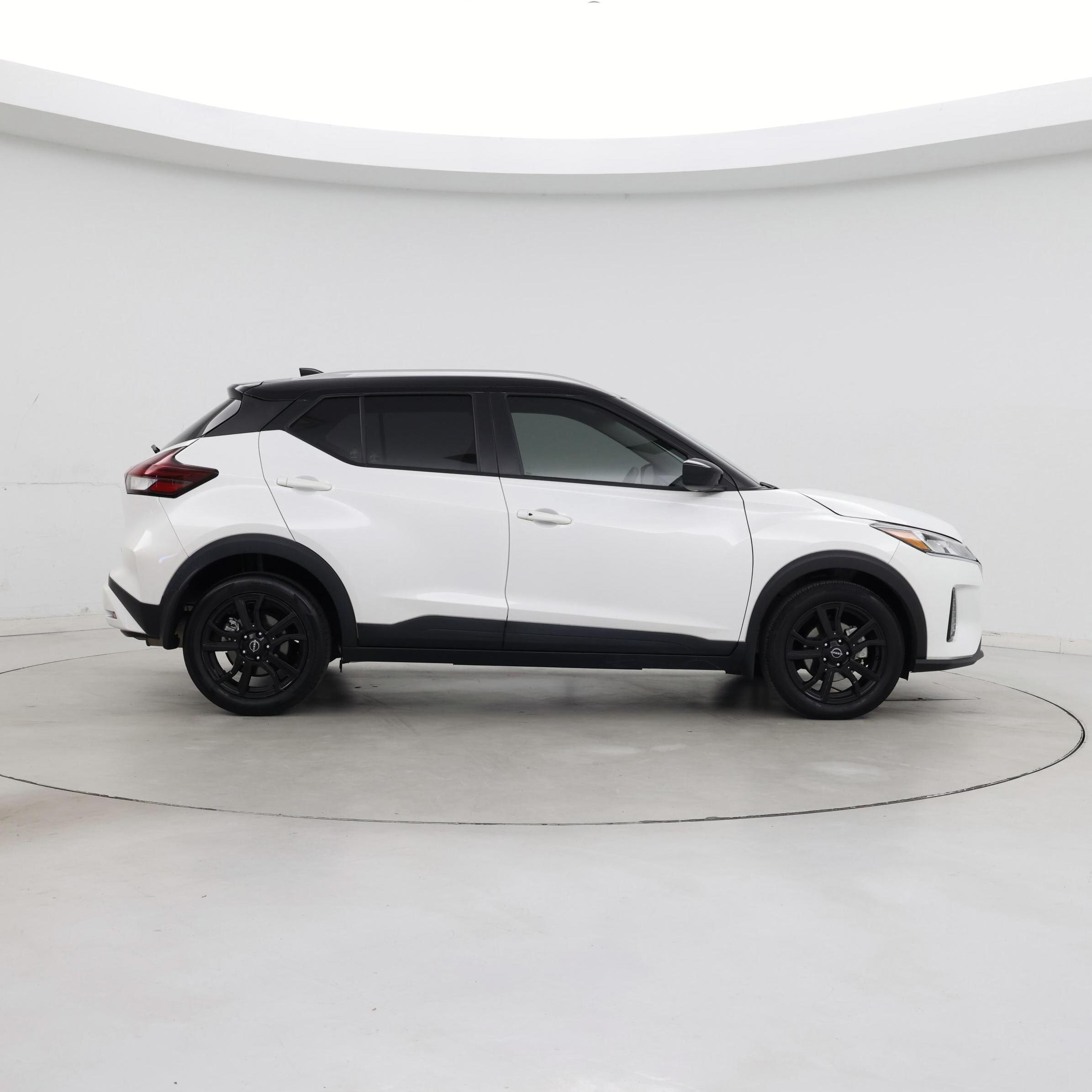 Thumbnail: 2024 Nissan Kicks - 7