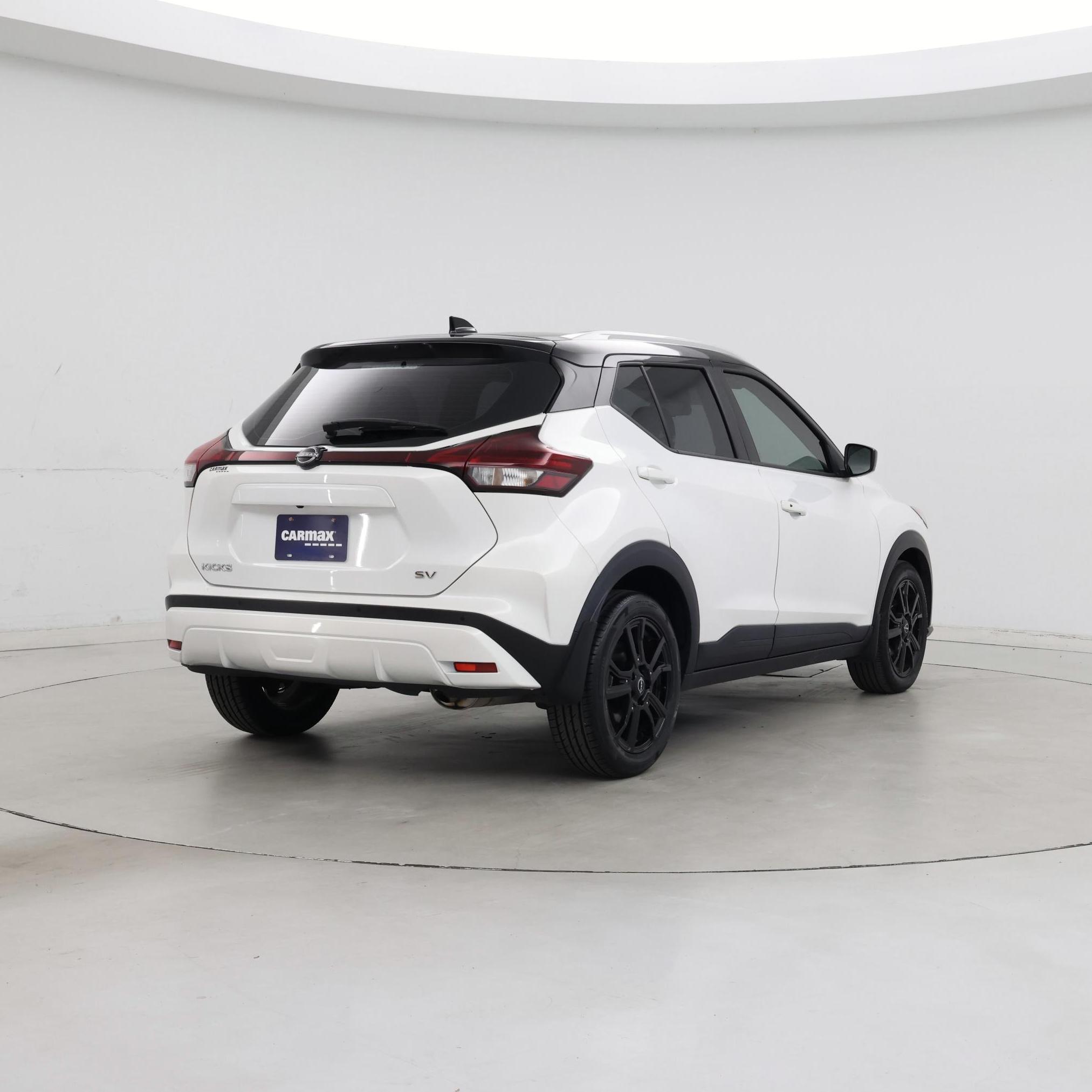 Thumbnail: 2024 Nissan Kicks - 8