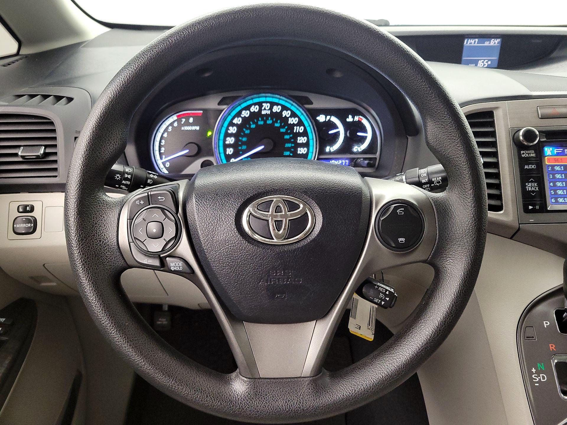 Thumbnail: 2014 Toyota Venza - 10