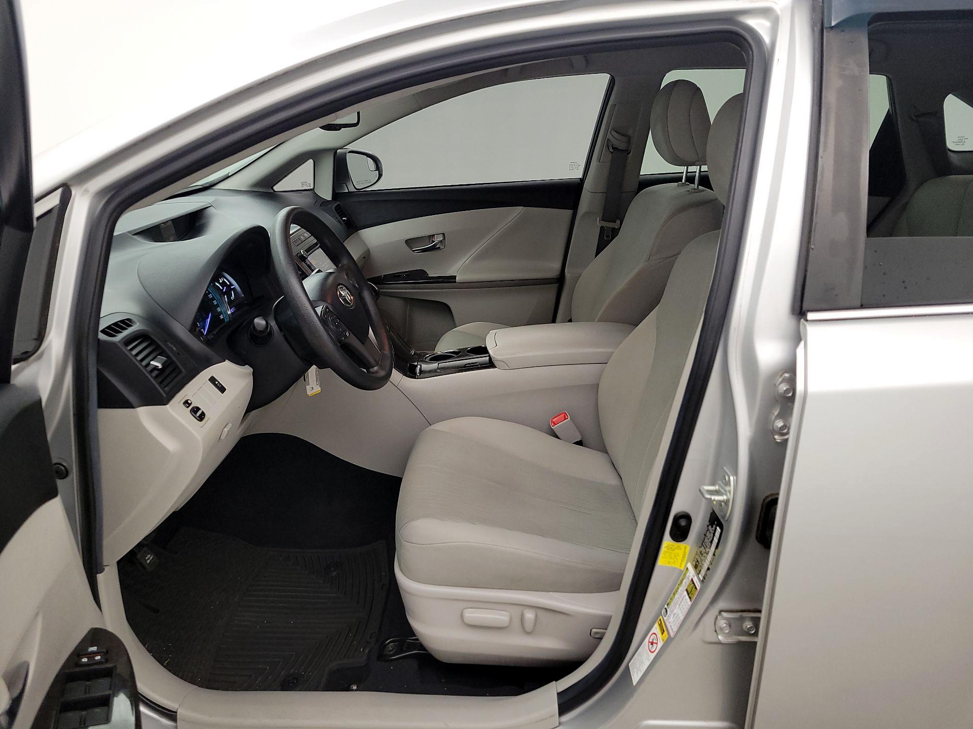 Thumbnail: 2014 Toyota Venza - 11