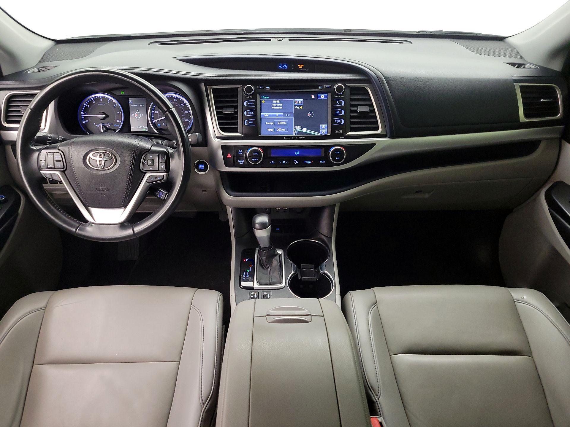 Thumbnail: 2019 Toyota Highlander - 9