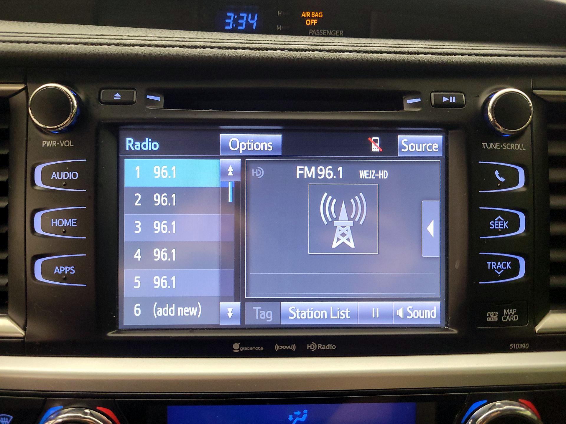 Thumbnail: 2019 Toyota Highlander - 16