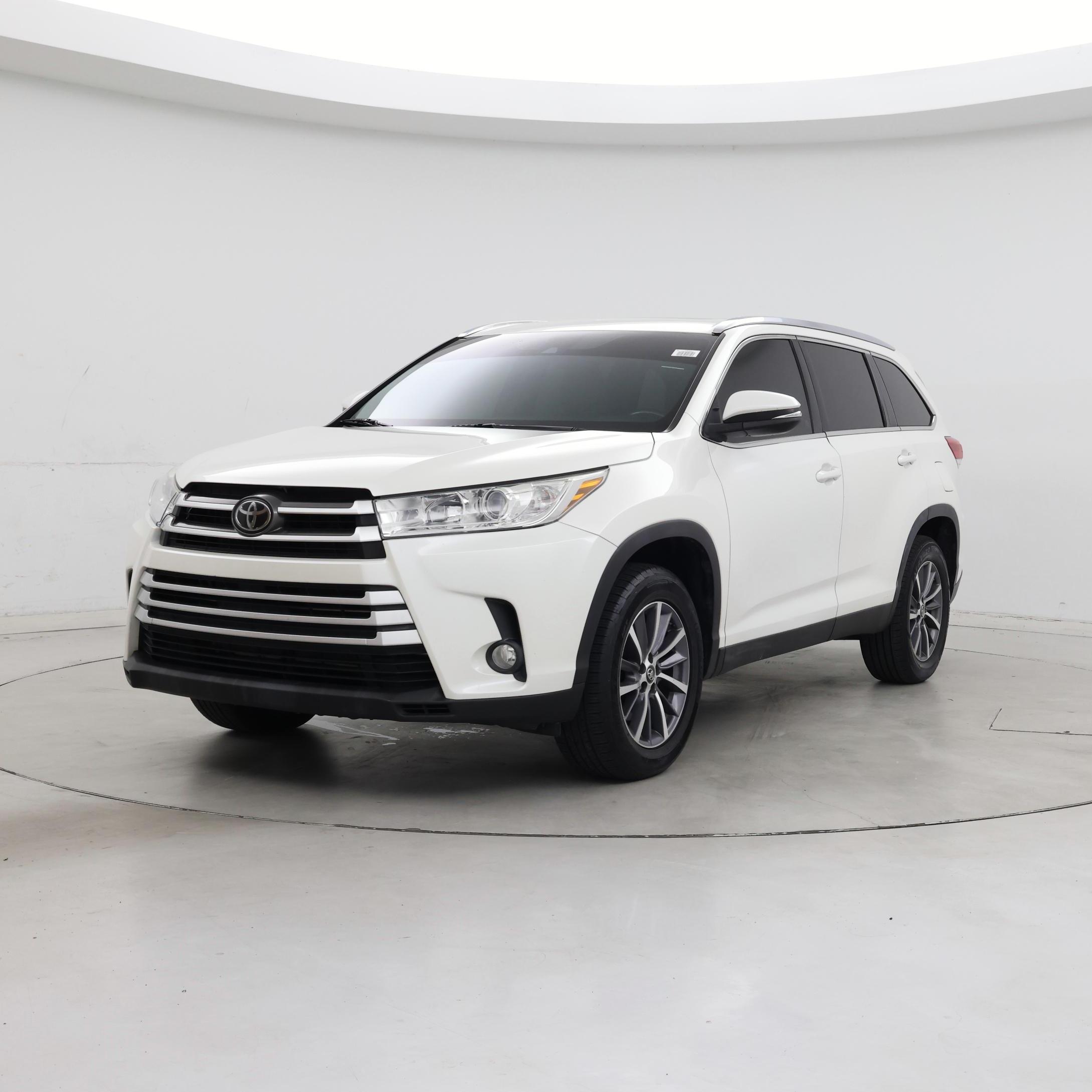 Thumbnail: 2019 Toyota Highlander - 4