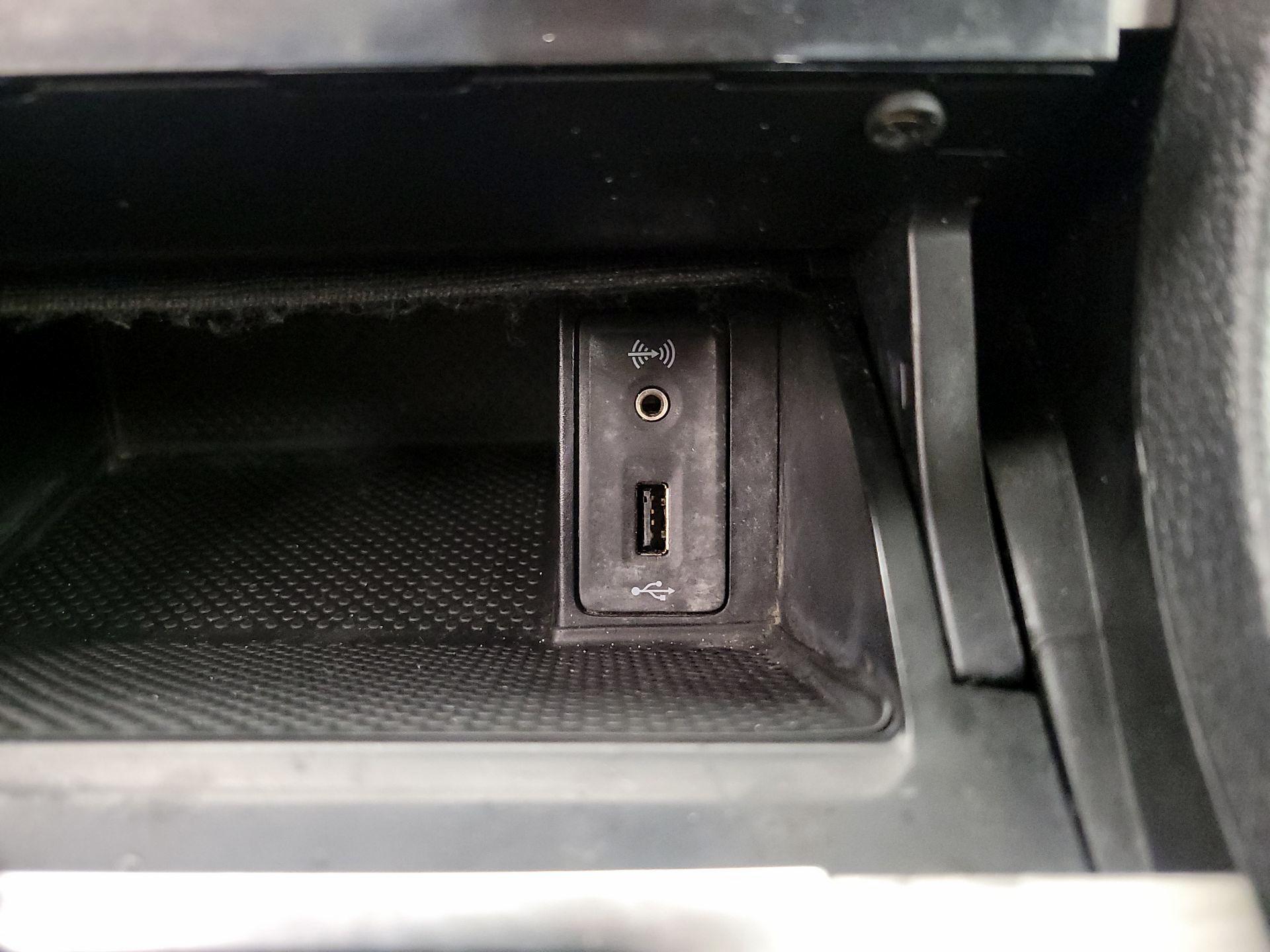 Thumbnail: 2017 Volkswagen Golf - 18