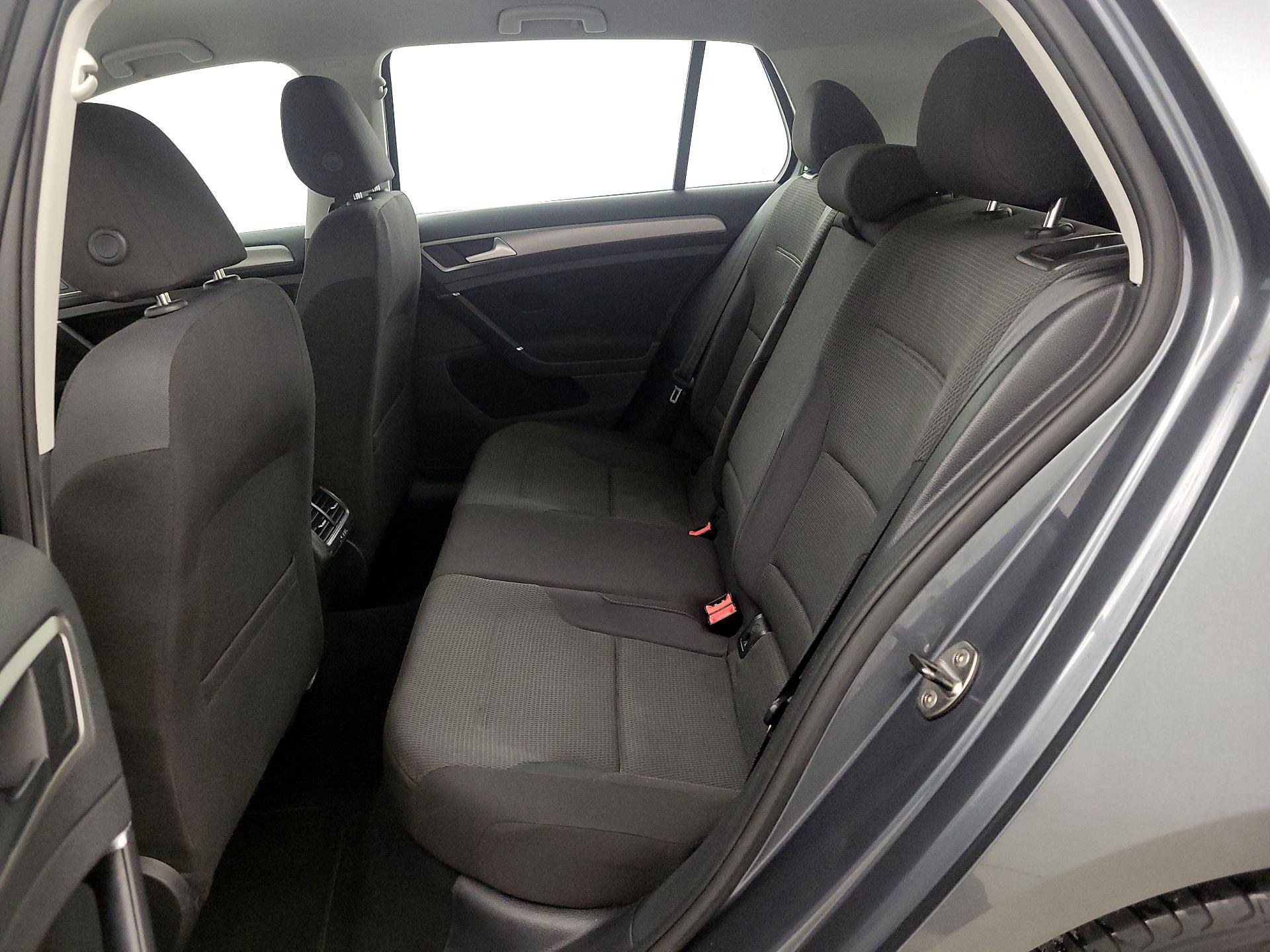 Thumbnail: 2017 Volkswagen Golf - 19