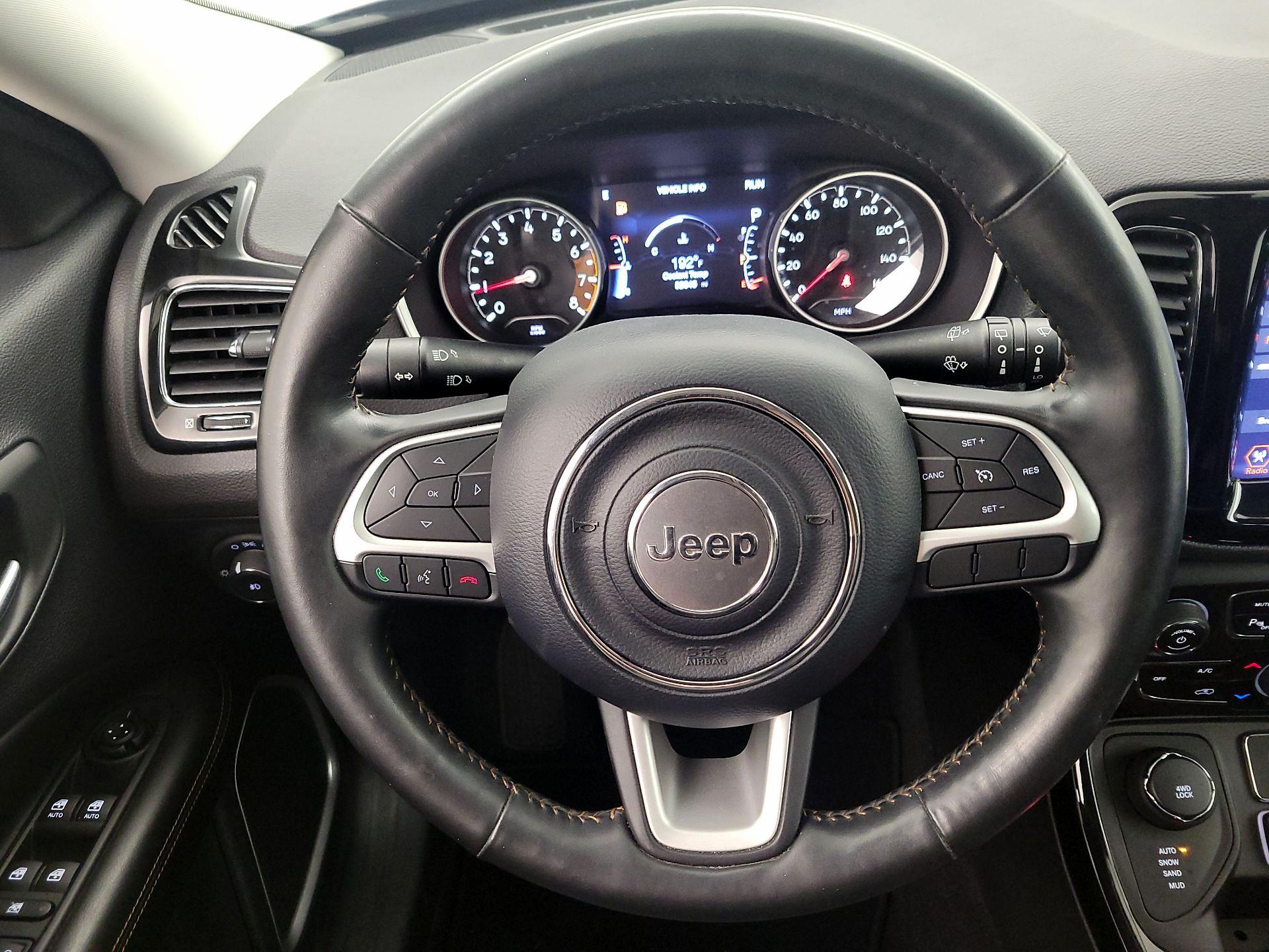 Thumbnail: 2018 Jeep Compass - 10