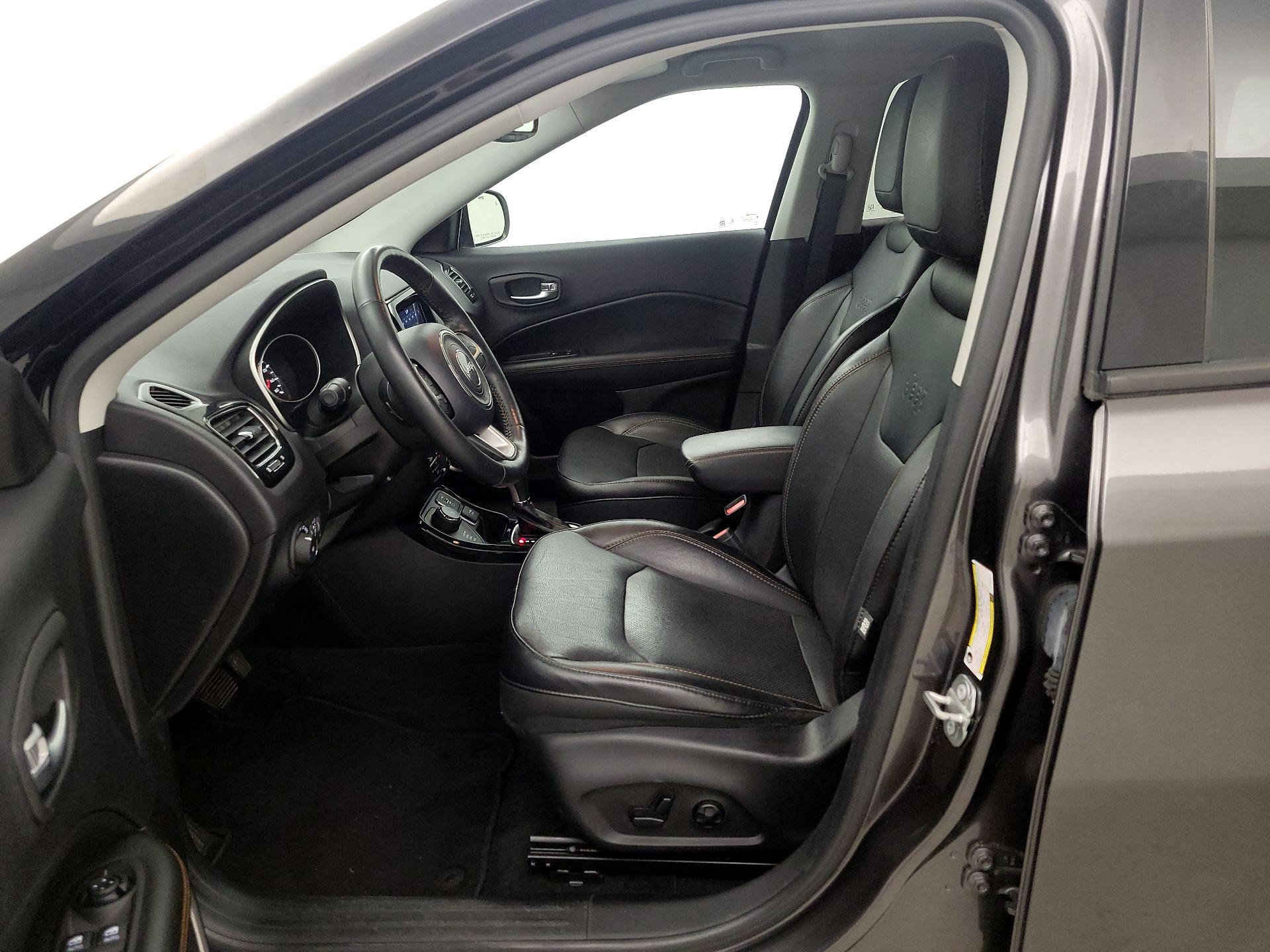 Thumbnail: 2018 Jeep Compass - 11