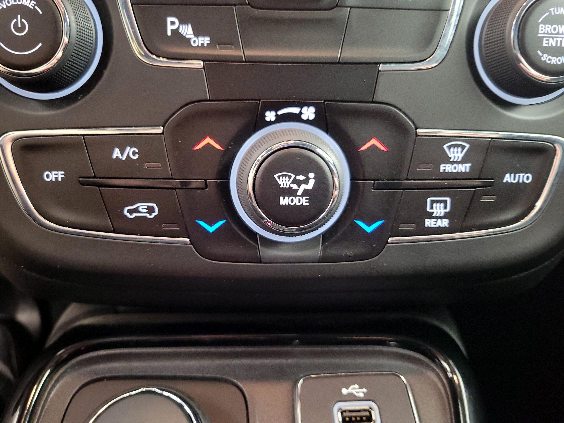 Thumbnail: 2018 Jeep Compass - 16