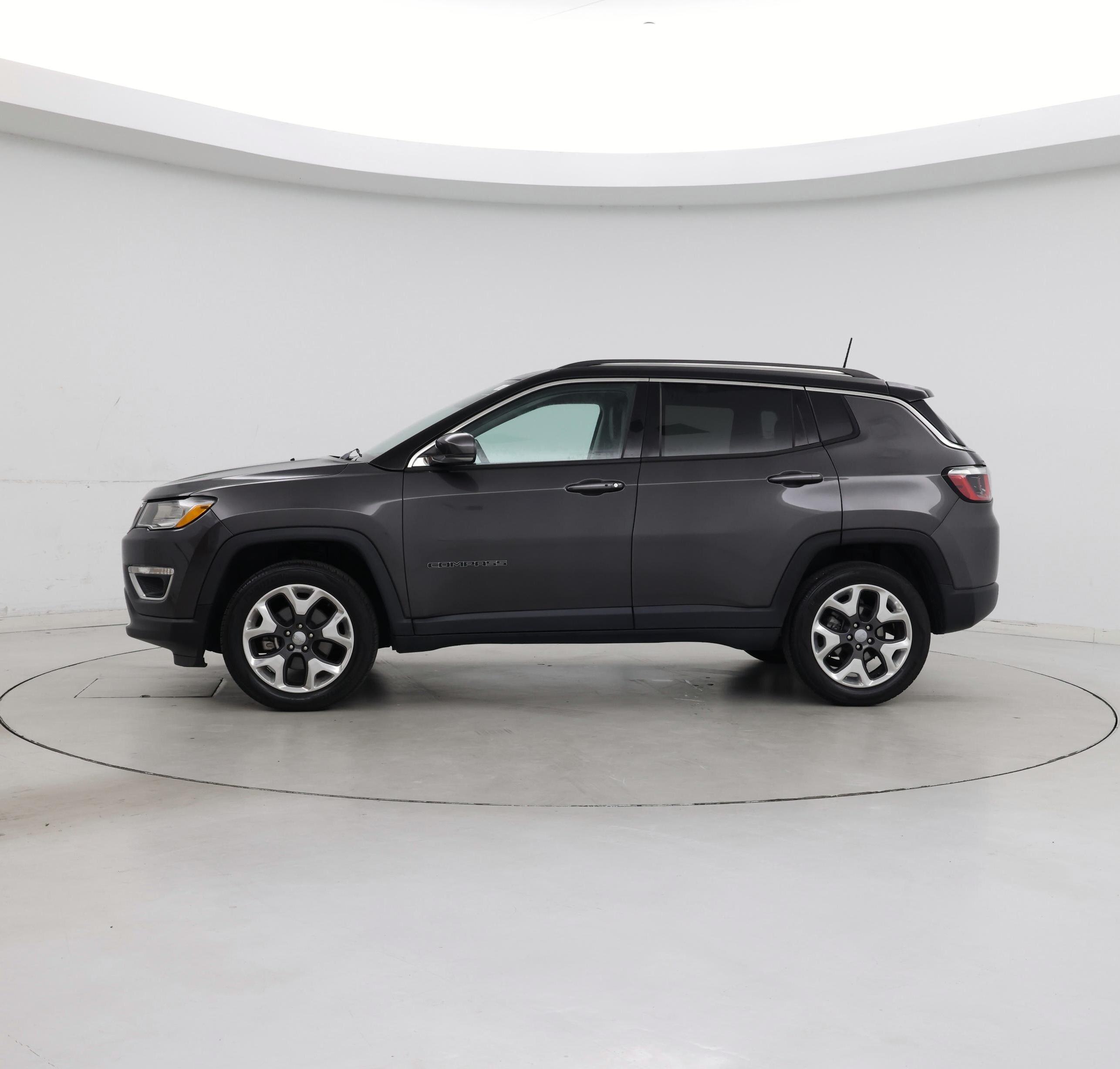 Thumbnail: 2018 Jeep Compass - 3