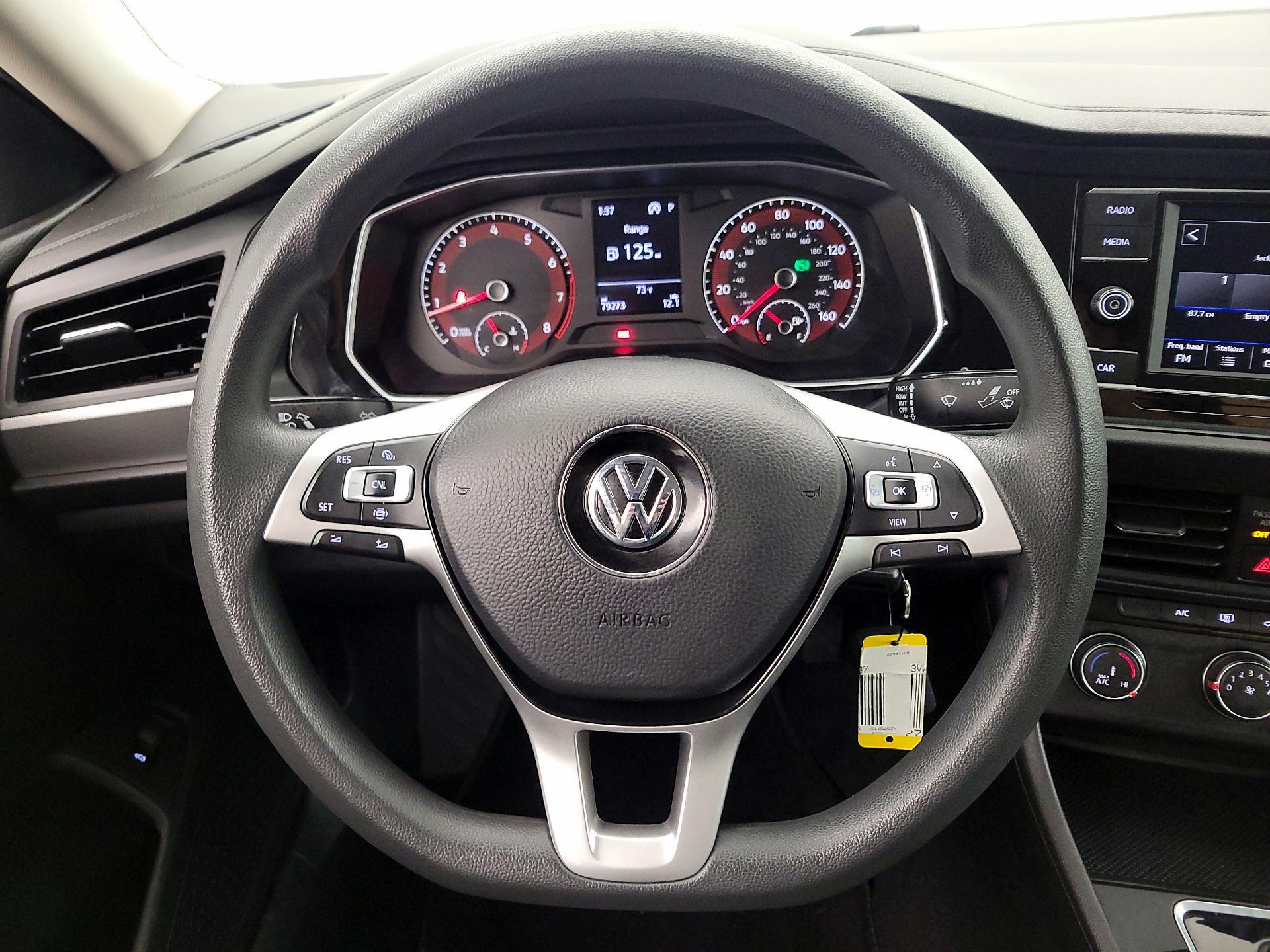 Thumbnail: 2019 Volkswagen Jetta - 10