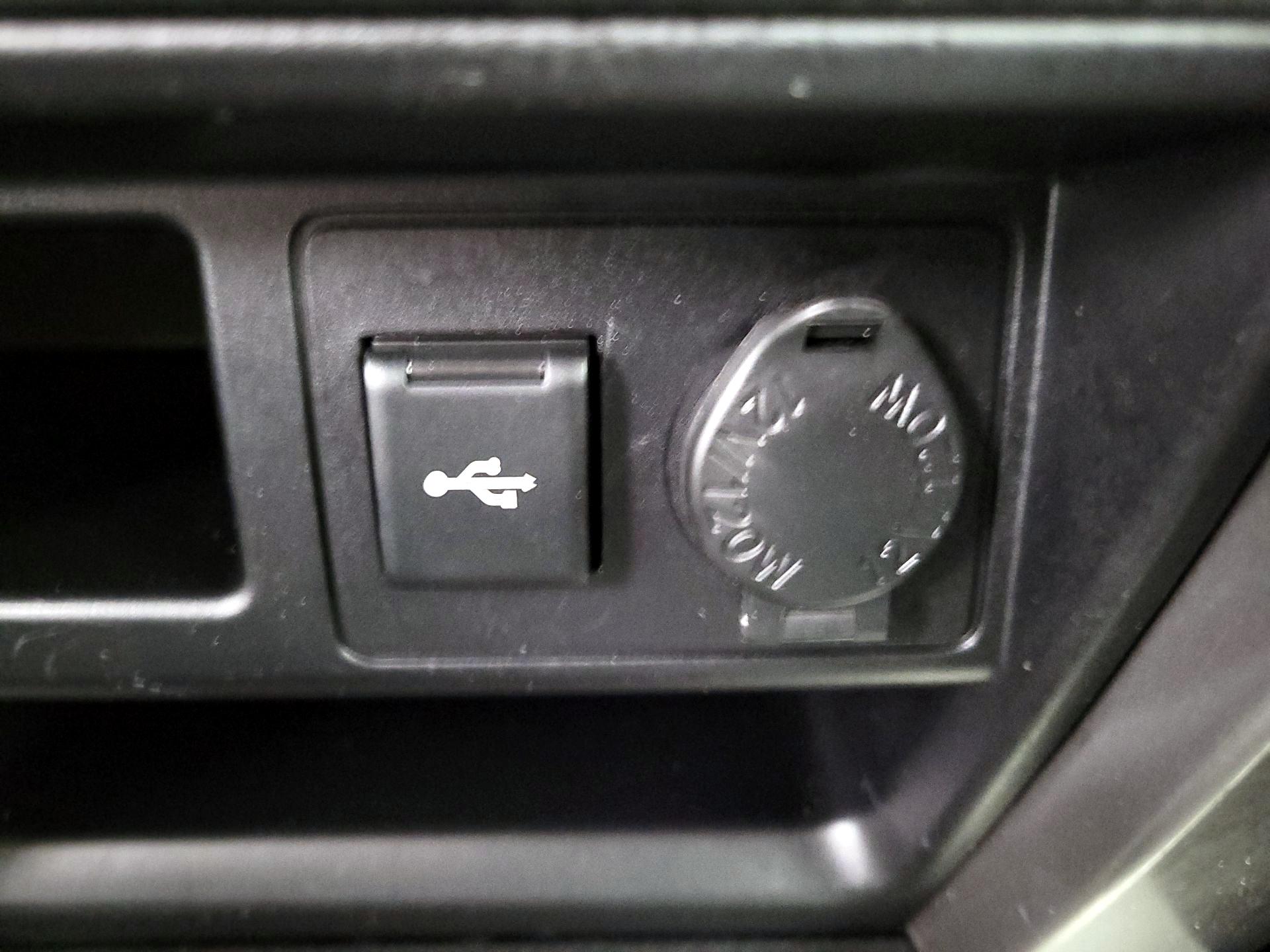 Thumbnail: 2020 Toyota 4Runner - 18