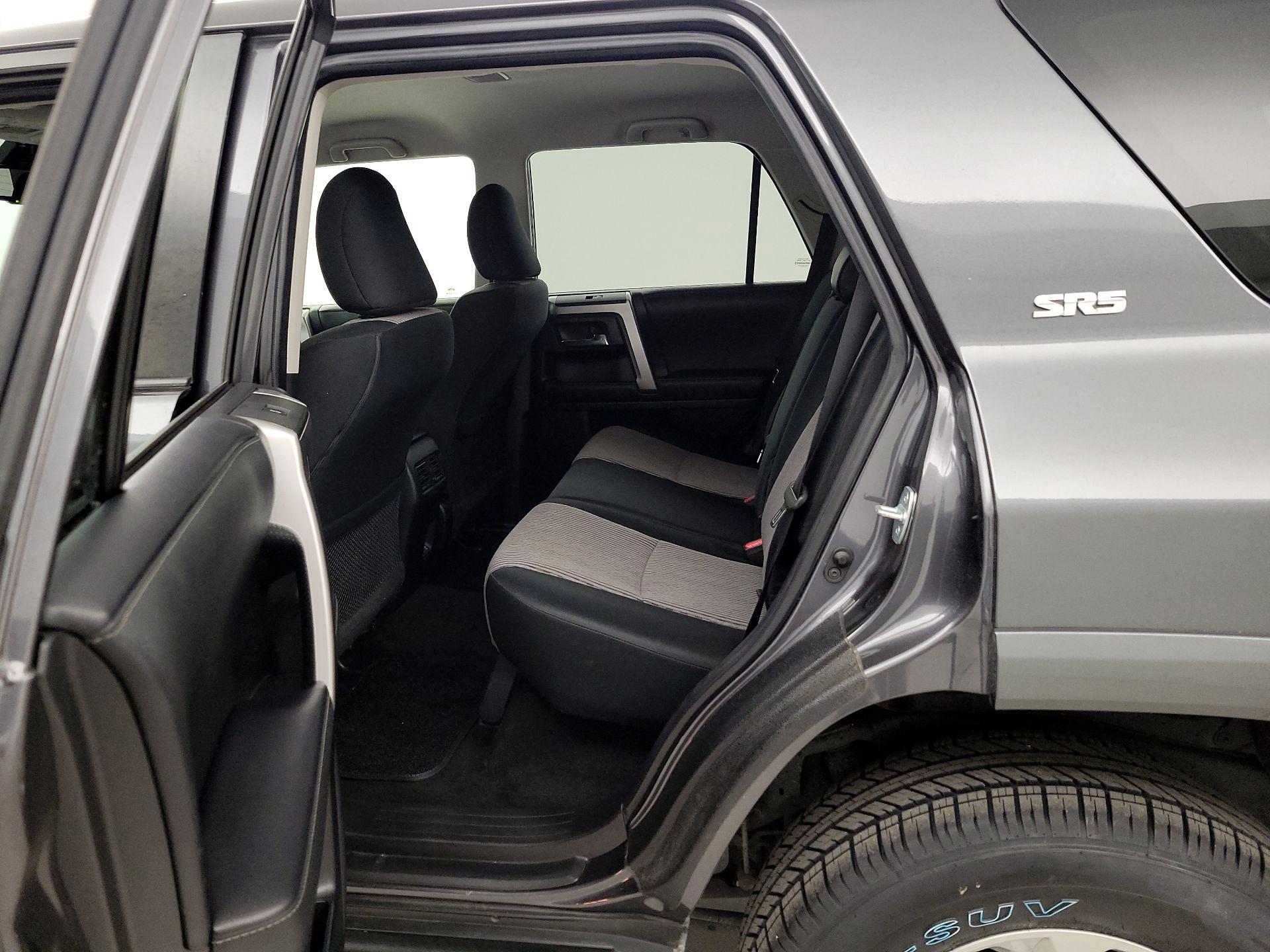 Thumbnail: 2020 Toyota 4Runner - 19