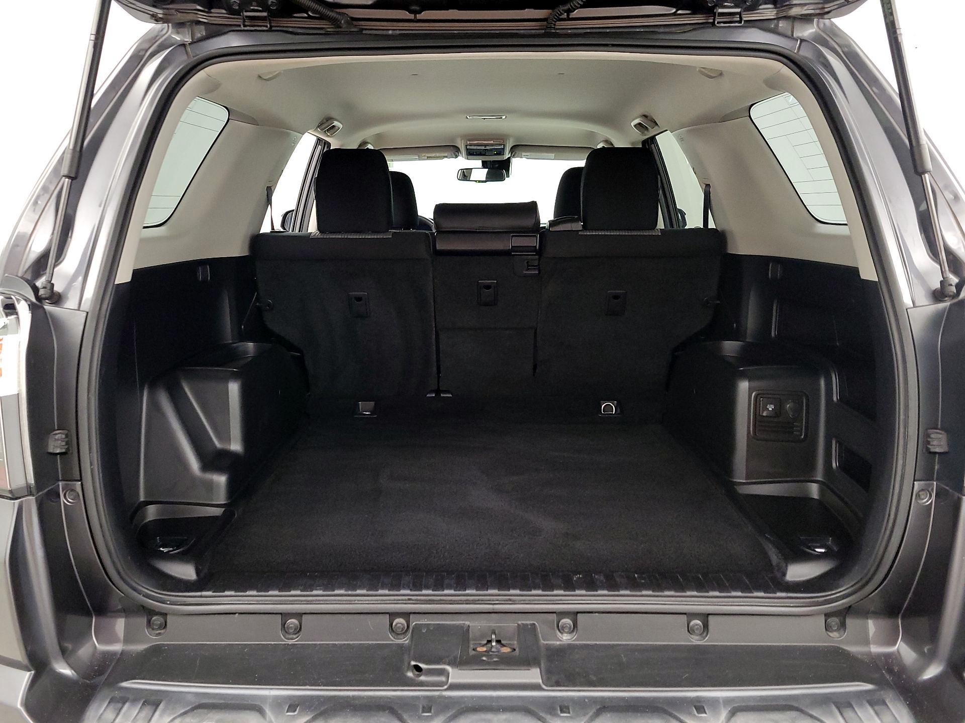 Thumbnail: 2020 Toyota 4Runner - 20