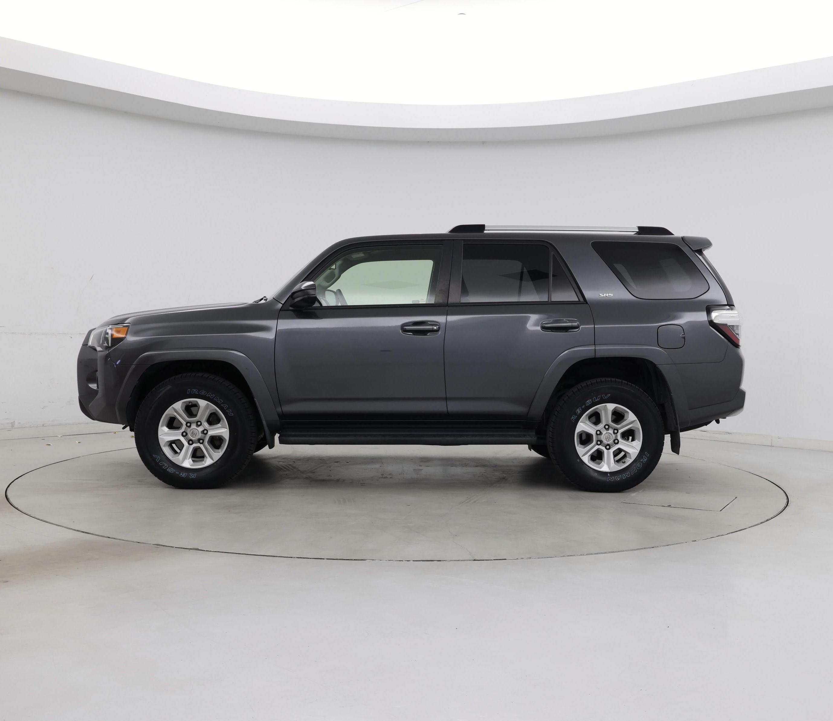 Thumbnail: 2020 Toyota 4Runner - 3