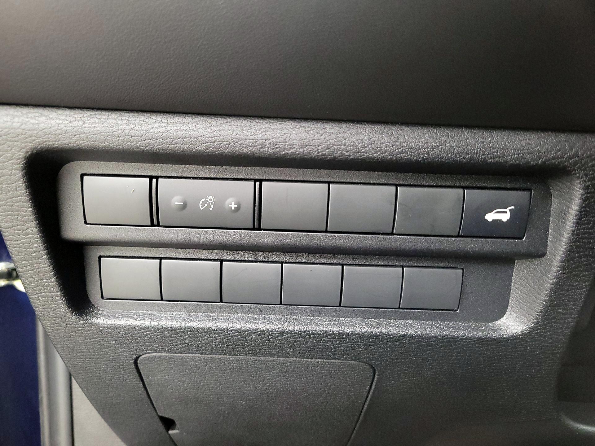 Thumbnail: 2022 Mitsubishi Outlander - 13