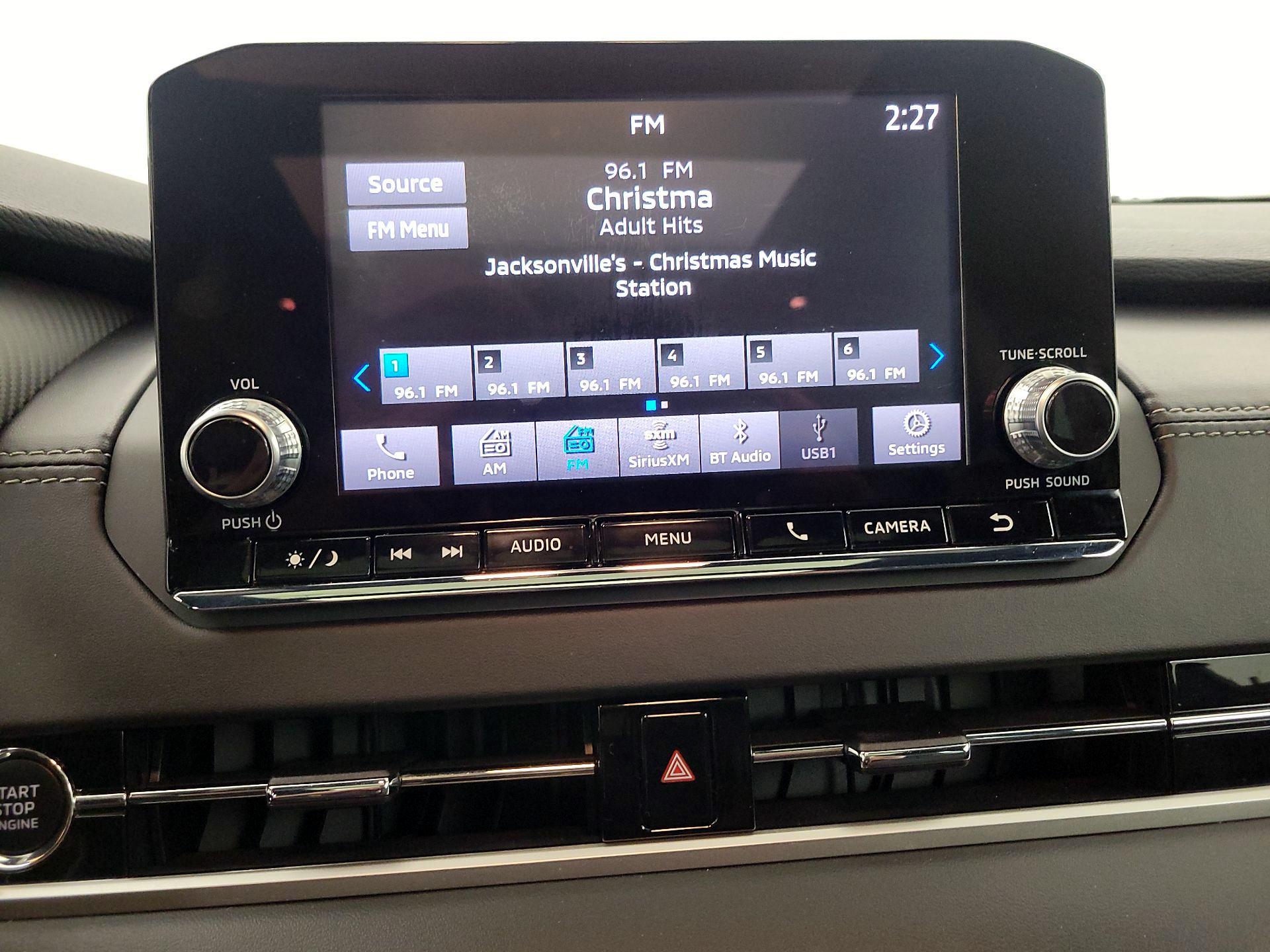 Thumbnail: 2022 Mitsubishi Outlander - 15