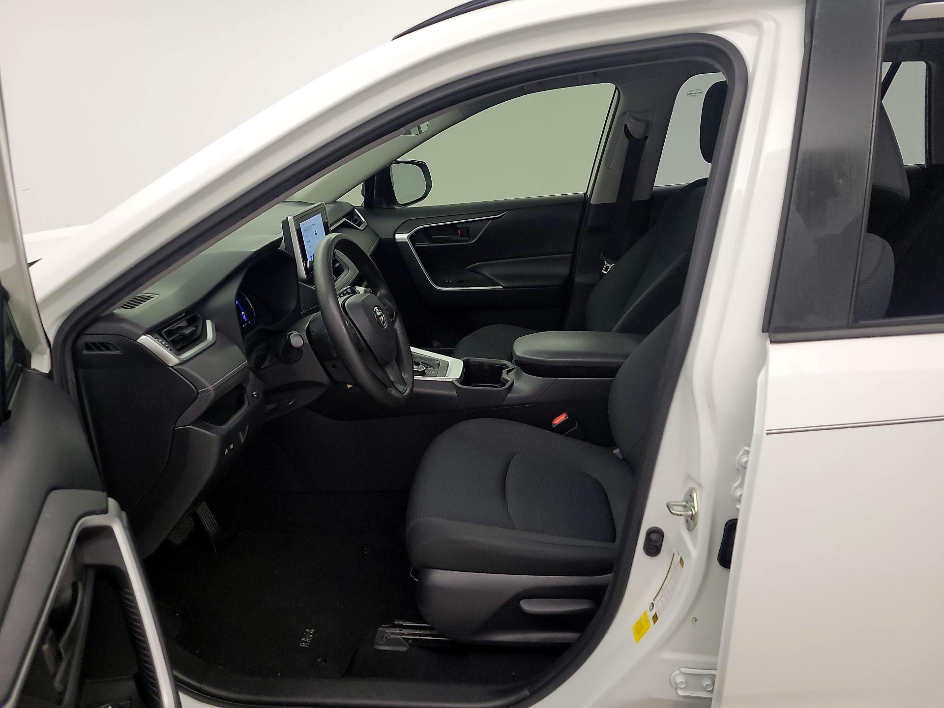 Thumbnail: 2023 Toyota RAV4 - 11