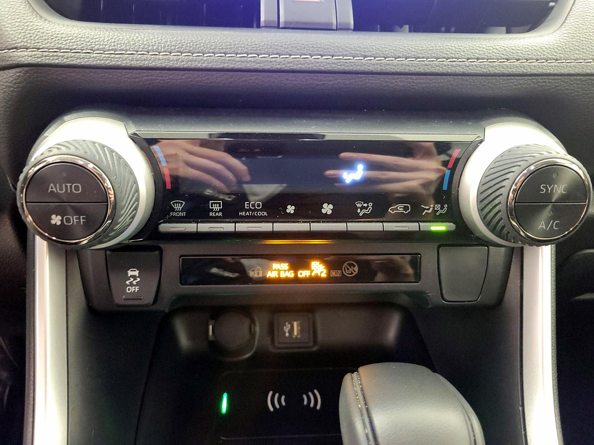 Thumbnail: 2023 Toyota RAV4 - 16