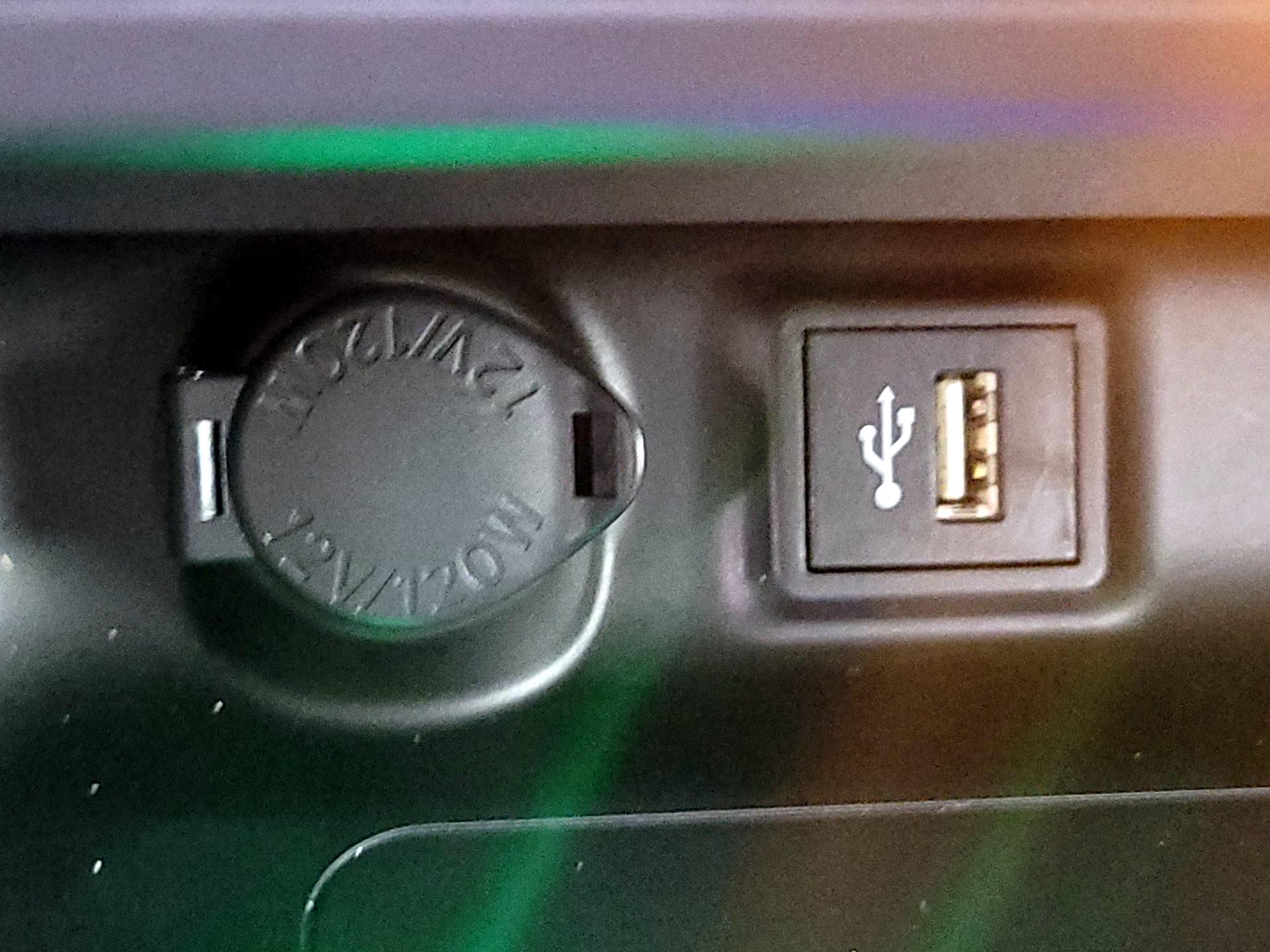 Thumbnail: 2023 Toyota RAV4 - 18