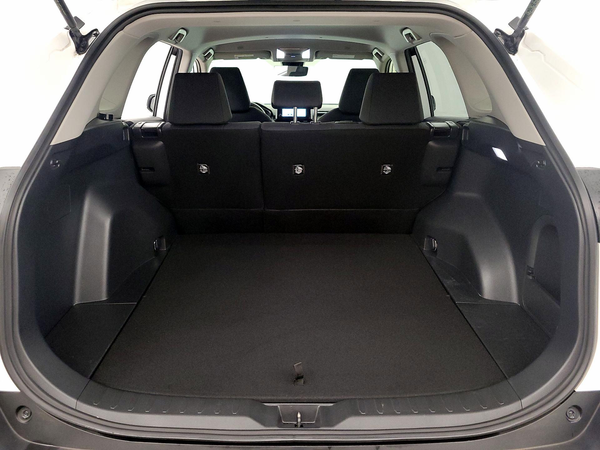 Thumbnail: 2023 Toyota RAV4 - 20