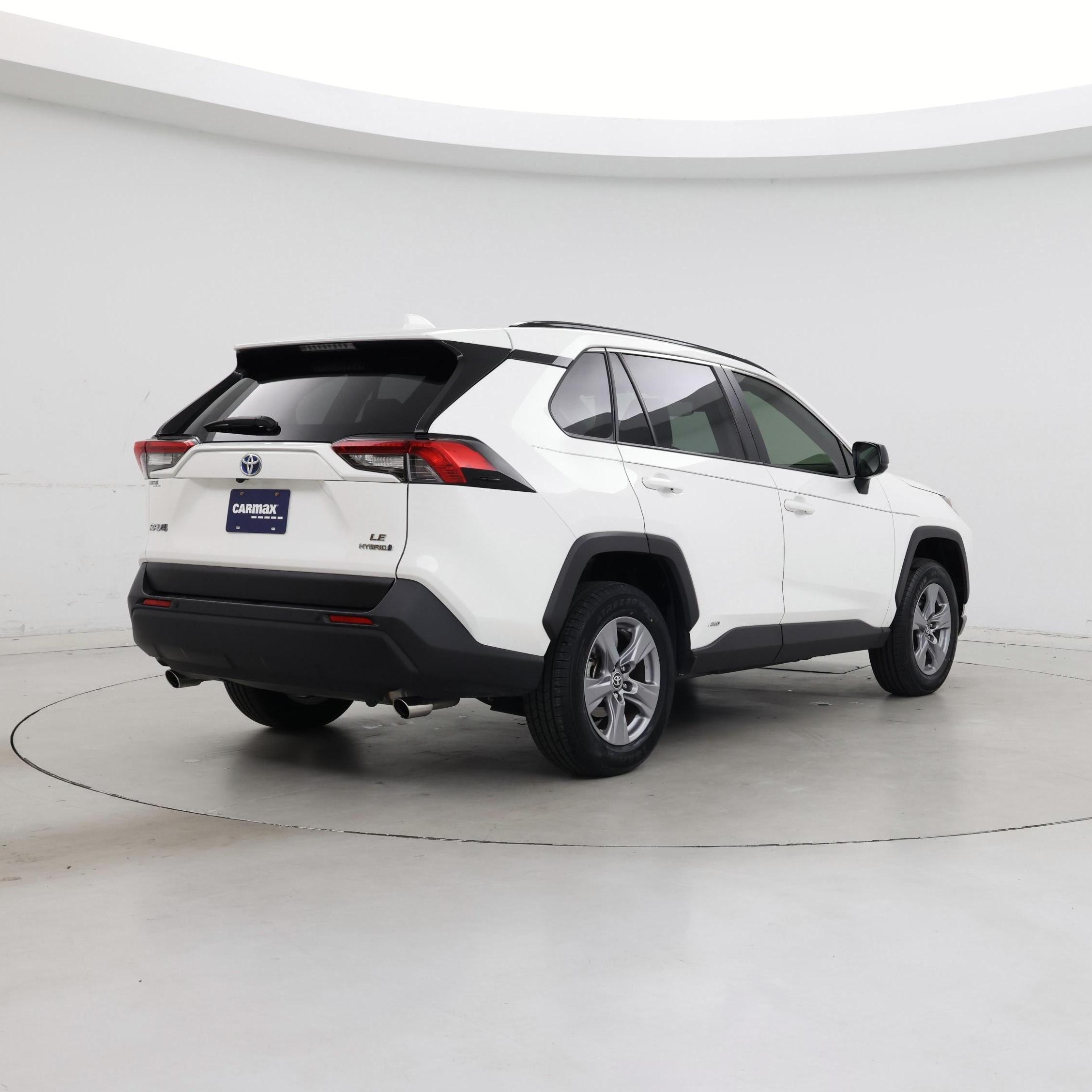 Thumbnail: 2023 Toyota RAV4 - 8