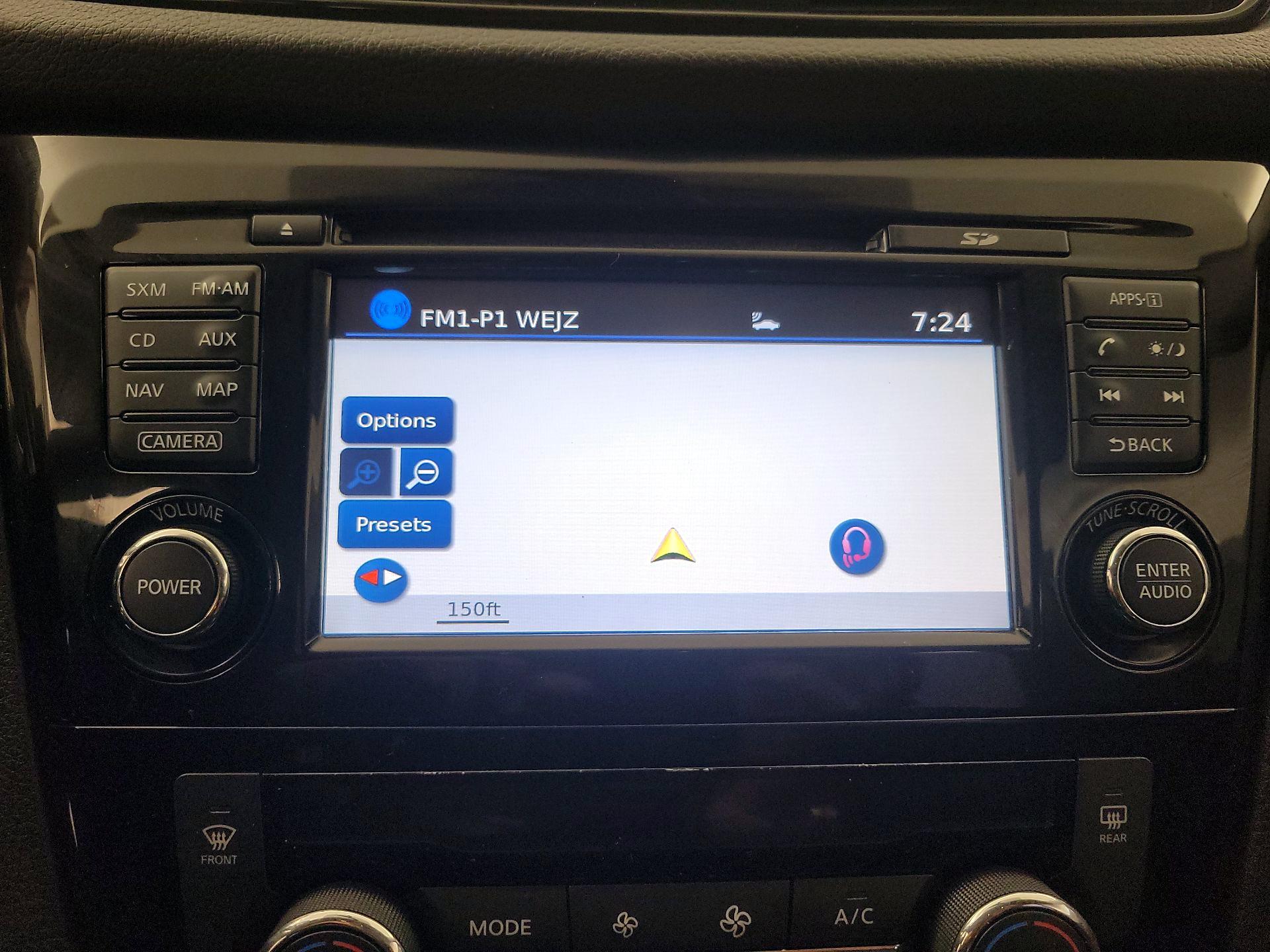 Thumbnail: 2017 Nissan Rogue Sport - 14