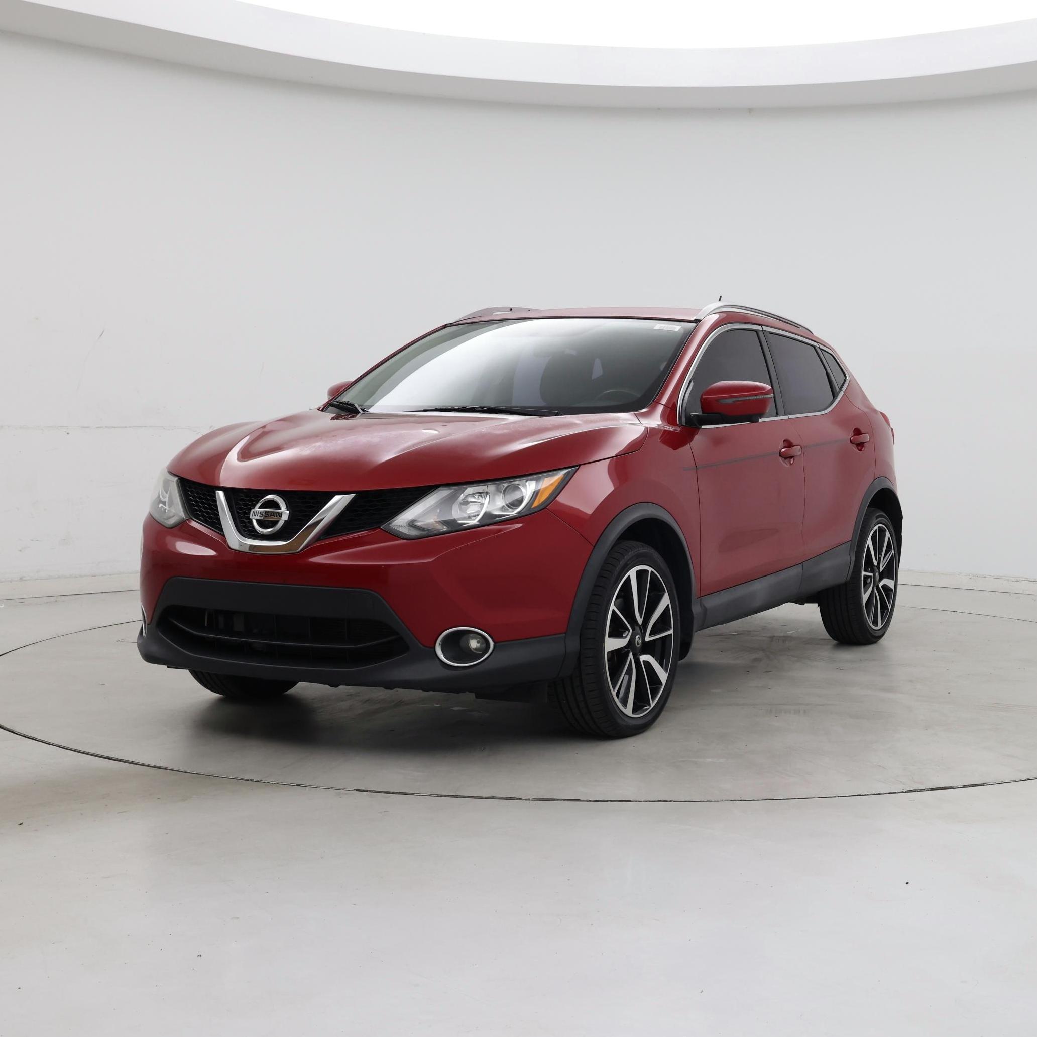 Thumbnail: 2017 Nissan Rogue Sport - 4