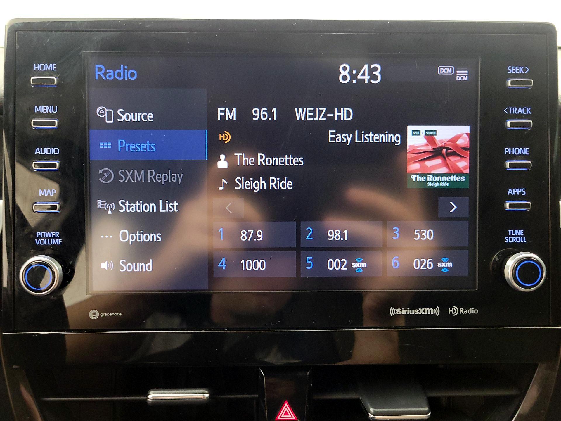 Thumbnail: 2022 Toyota Camry - 15