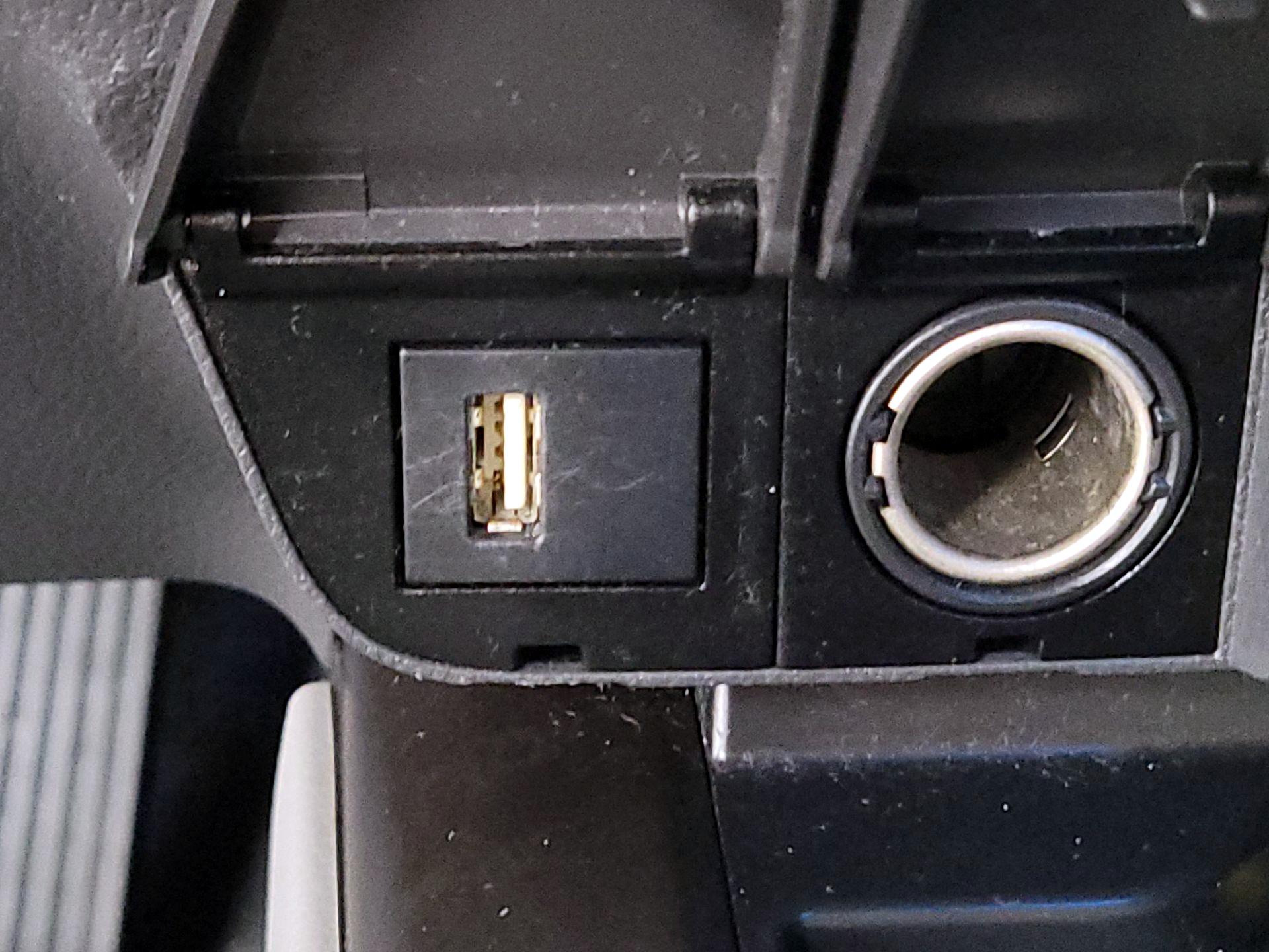 Thumbnail: 2022 Toyota Camry - 18