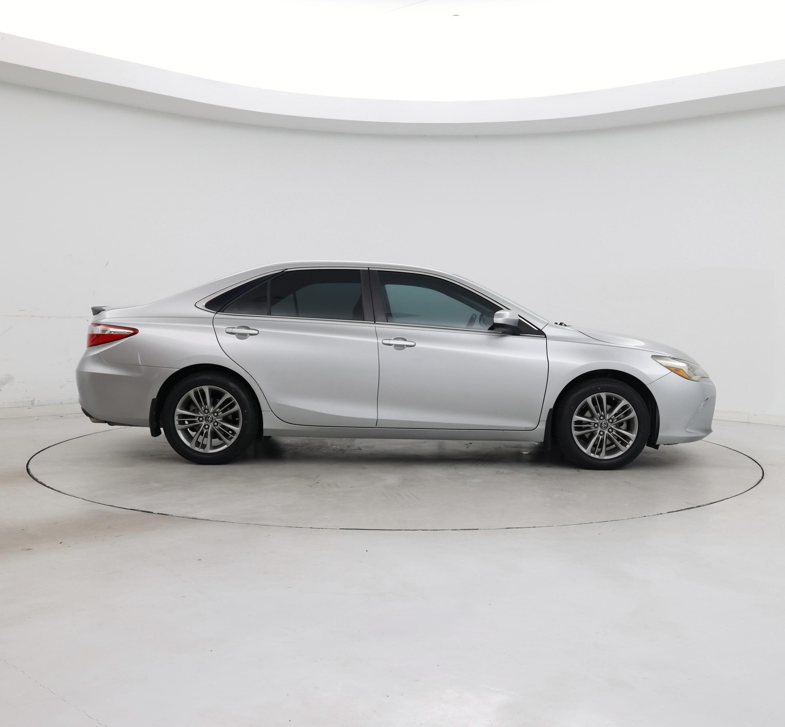 Thumbnail: 2016 Toyota Camry - 7