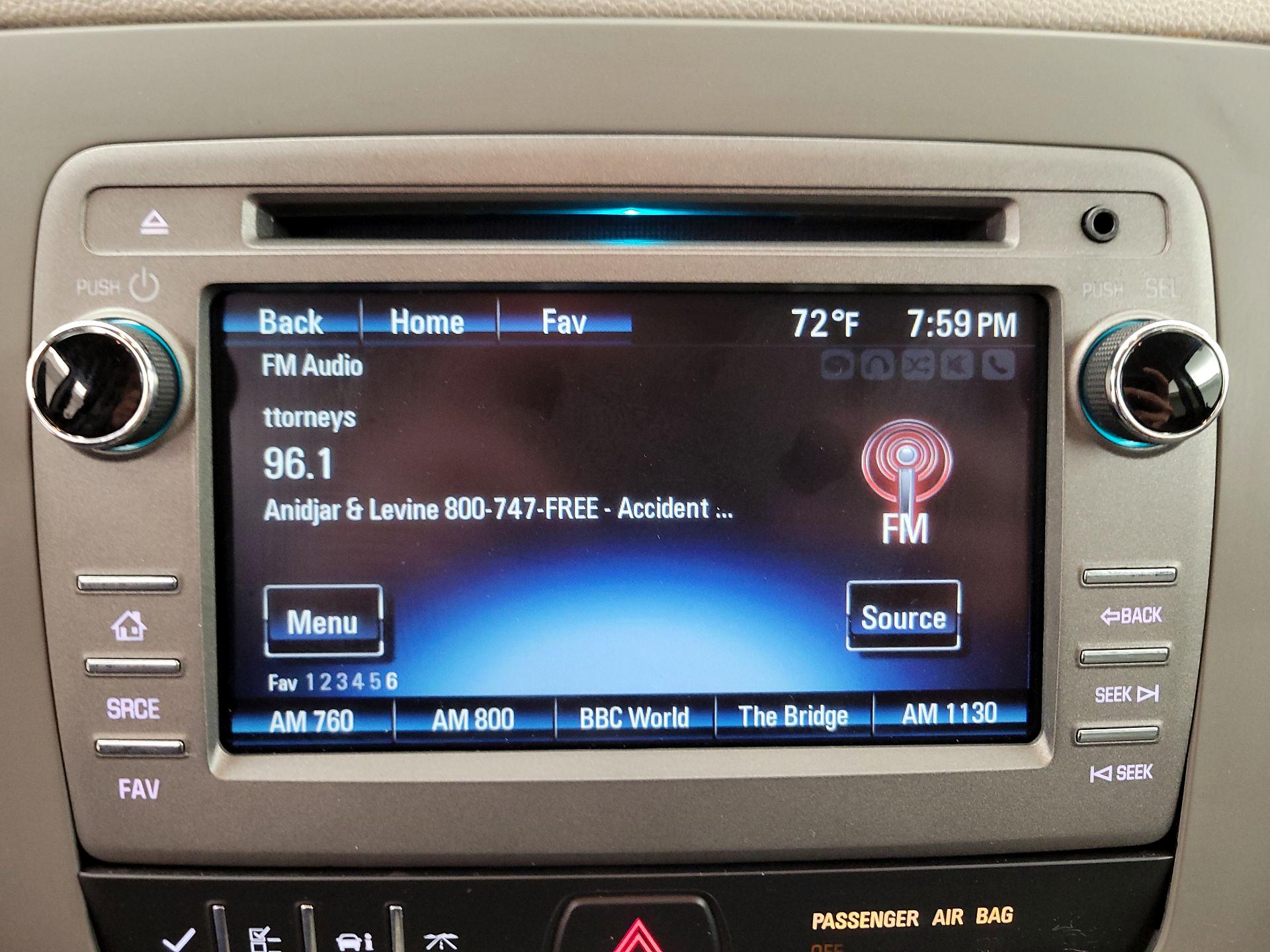 Thumbnail: 2014 Chevrolet Traverse - 15