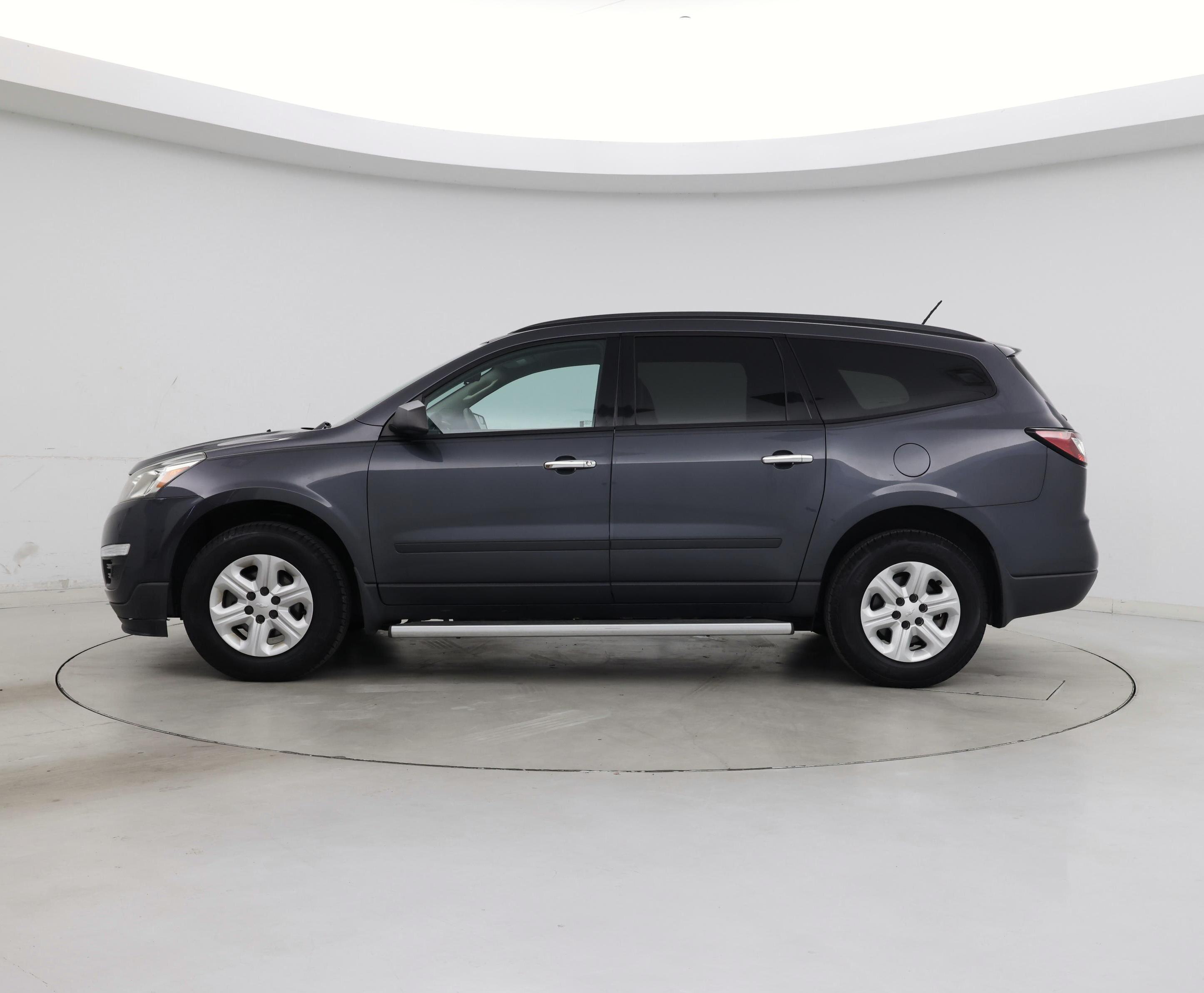 Thumbnail: 2014 Chevrolet Traverse - 3