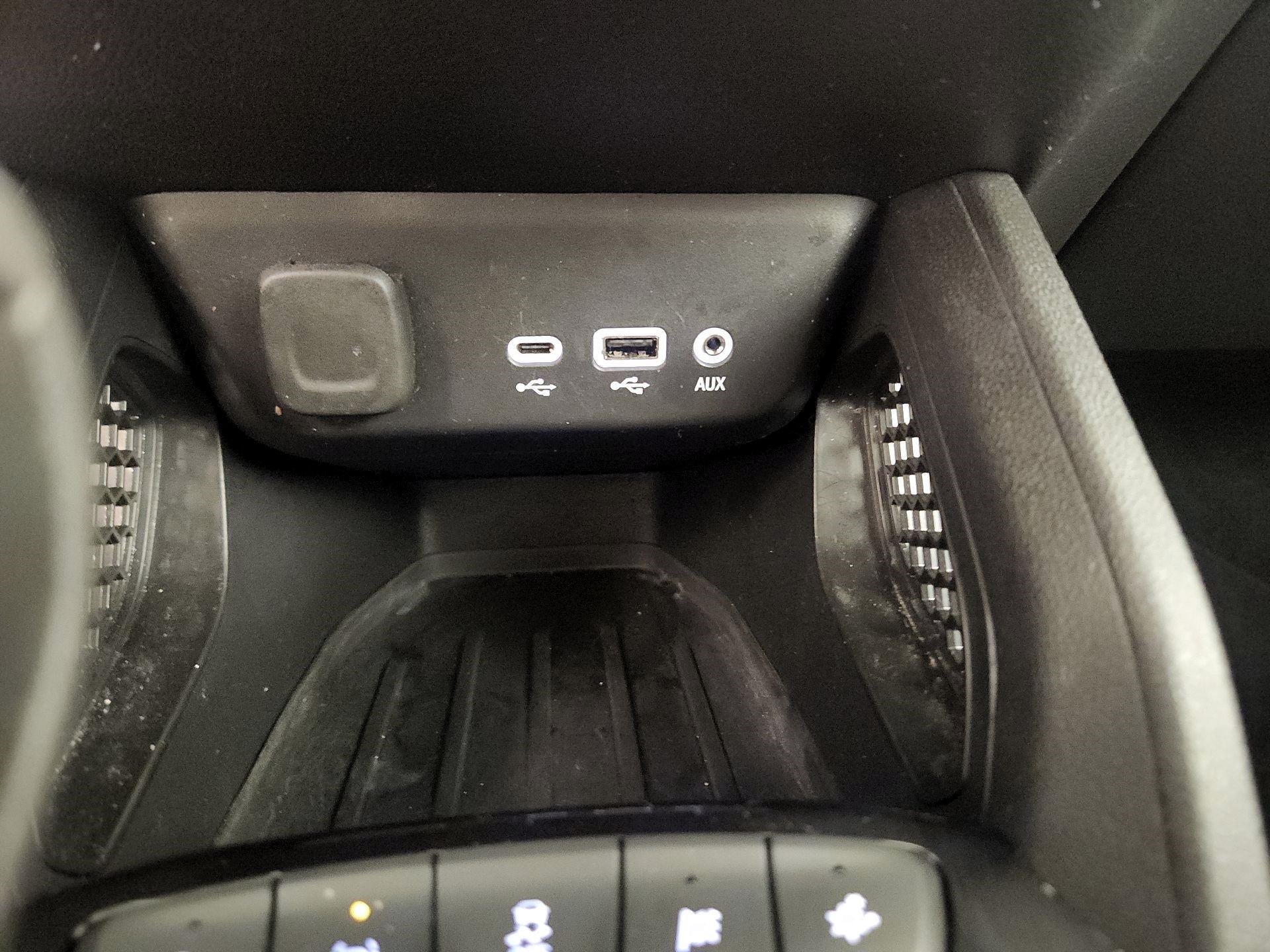 Thumbnail: 2022 Chevrolet TrailBlazer - 16