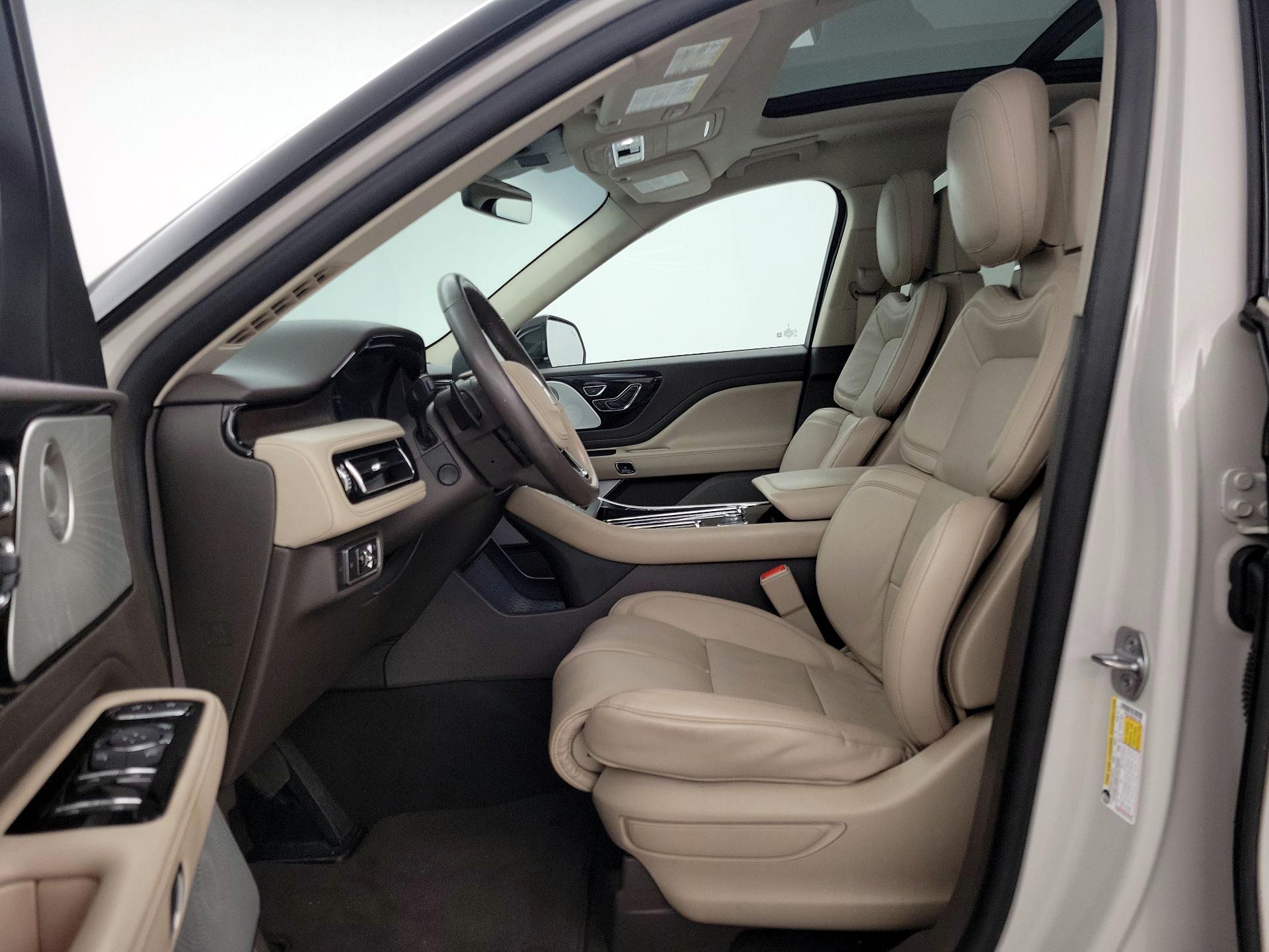 Thumbnail: 2020 Lincoln Aviator - 11