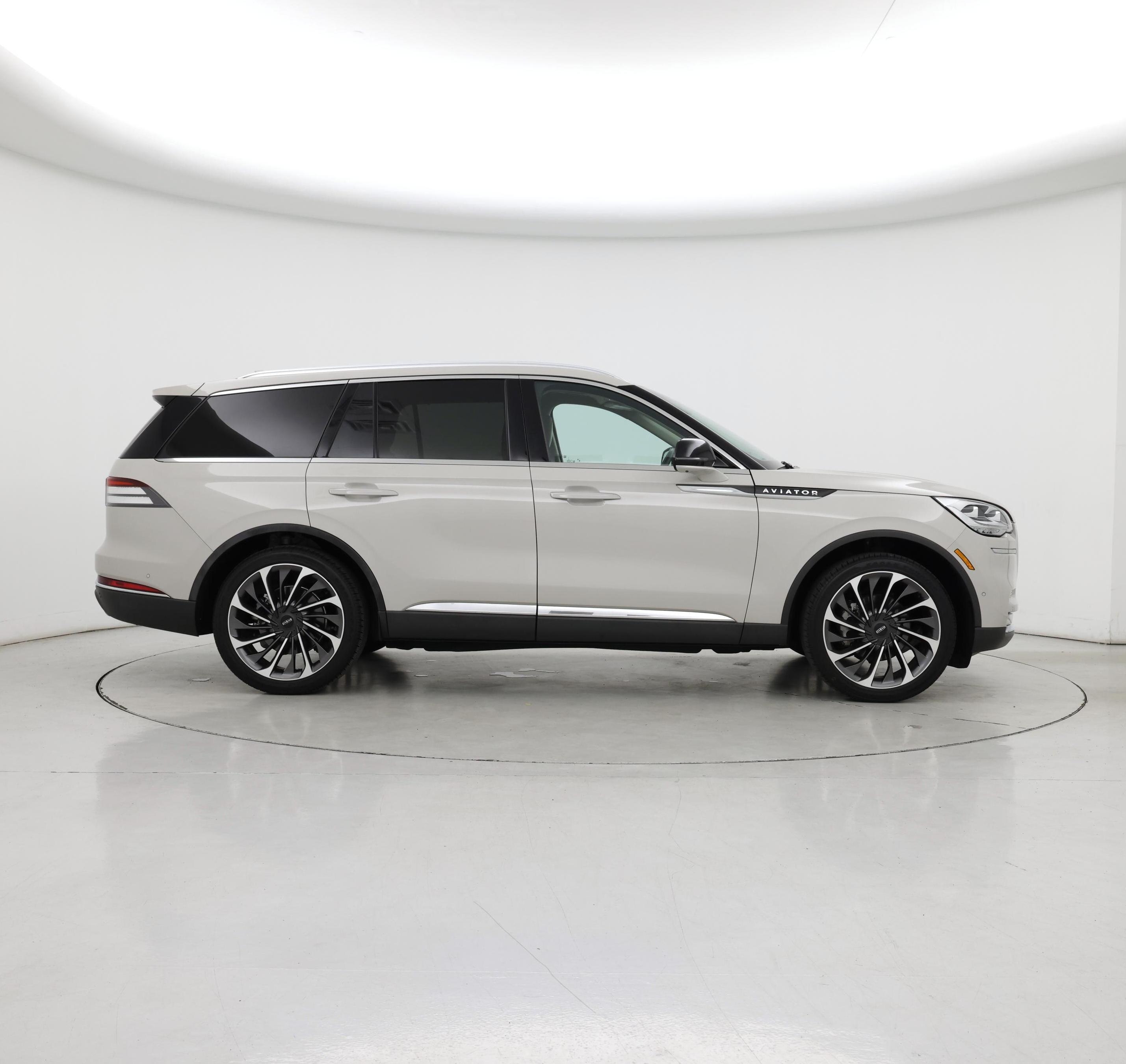 Thumbnail: 2020 Lincoln Aviator - 7
