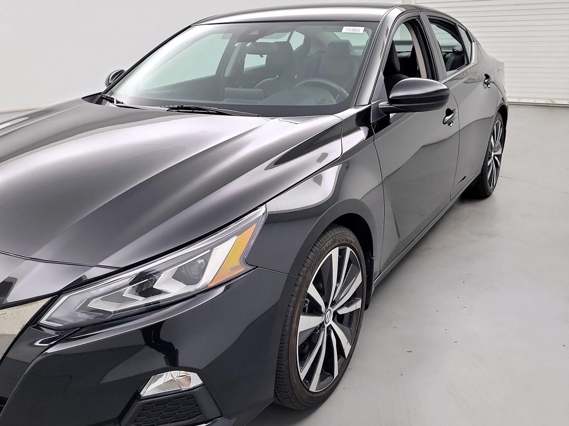 Thumbnail: 2022 Nissan Altima - 3