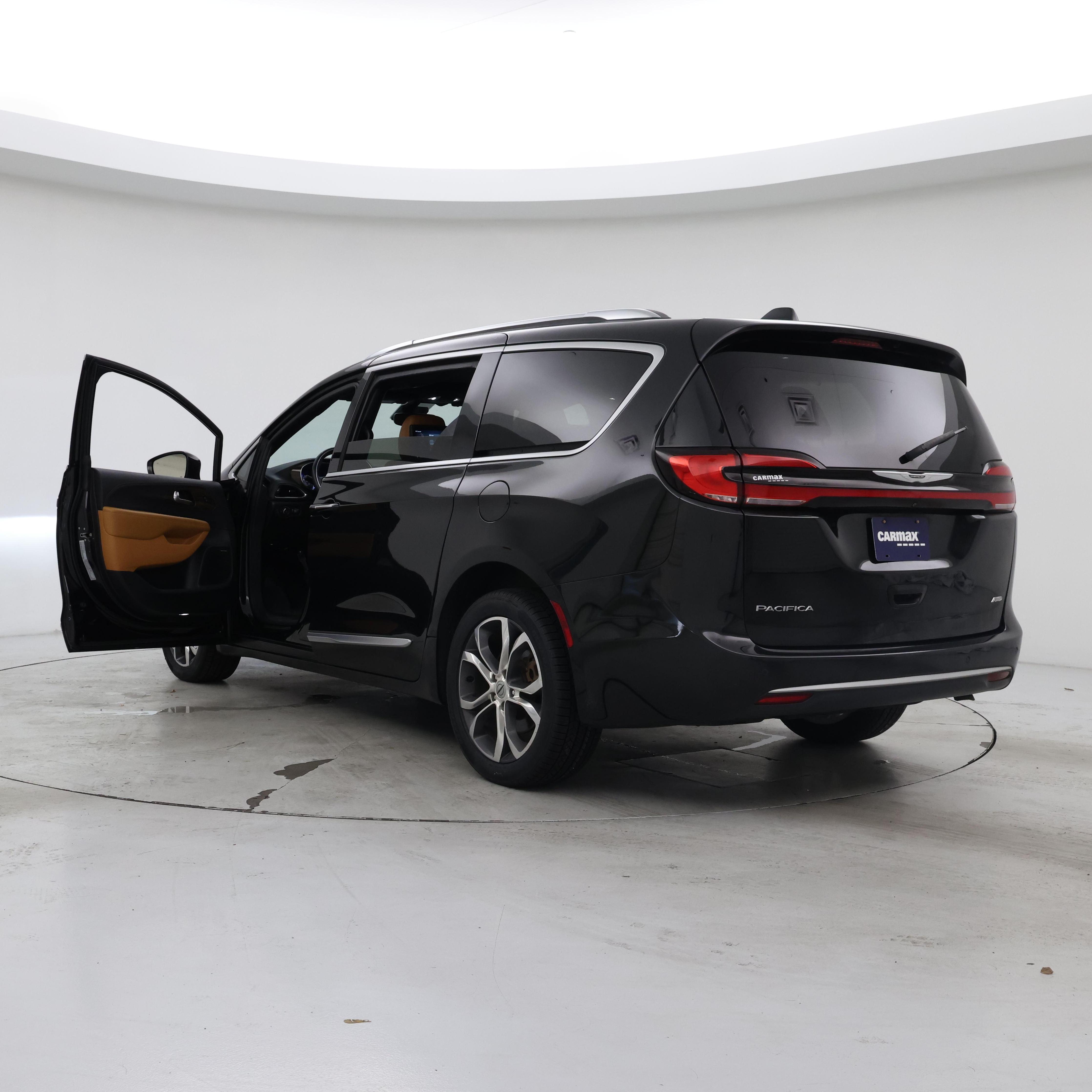 Thumbnail: 2021 Chrysler Pacifica - 2
