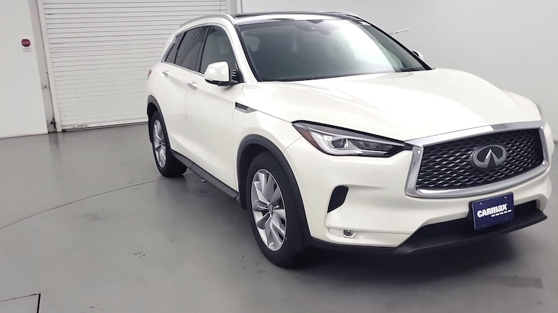 2022 INFINITI QX50 Luxe Hero Image